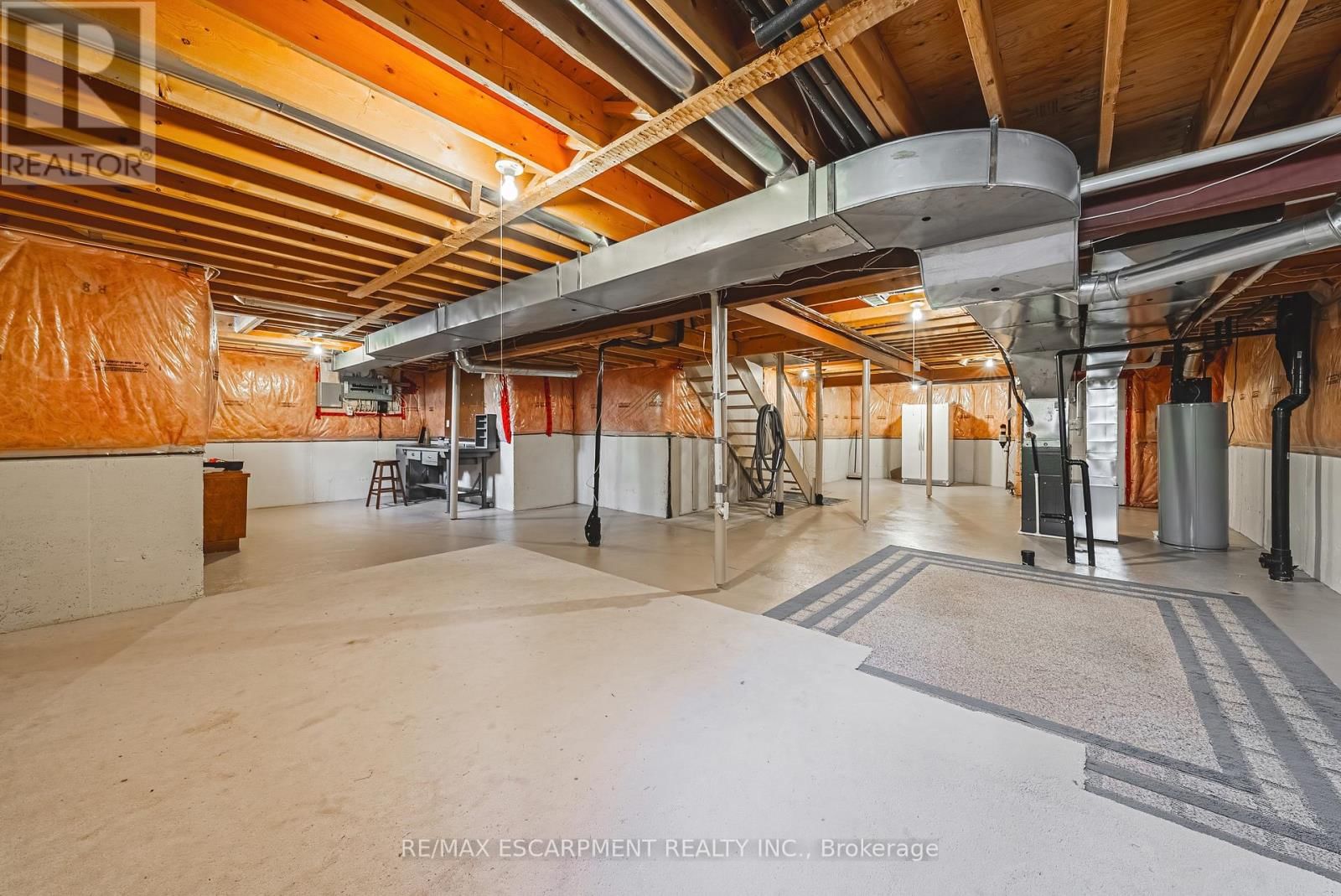 125 CREEK PATH AVENUE Image 34