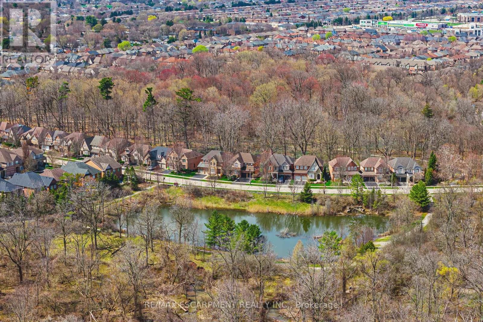 125 CREEK PATH AVENUE Image 46