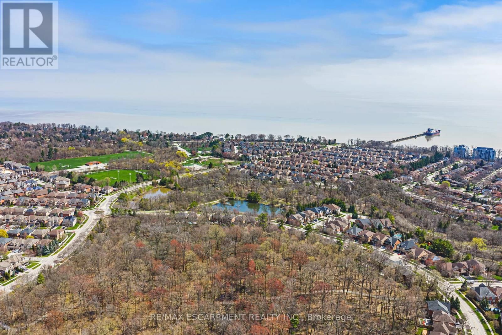 125 CREEK PATH AVENUE Image 49