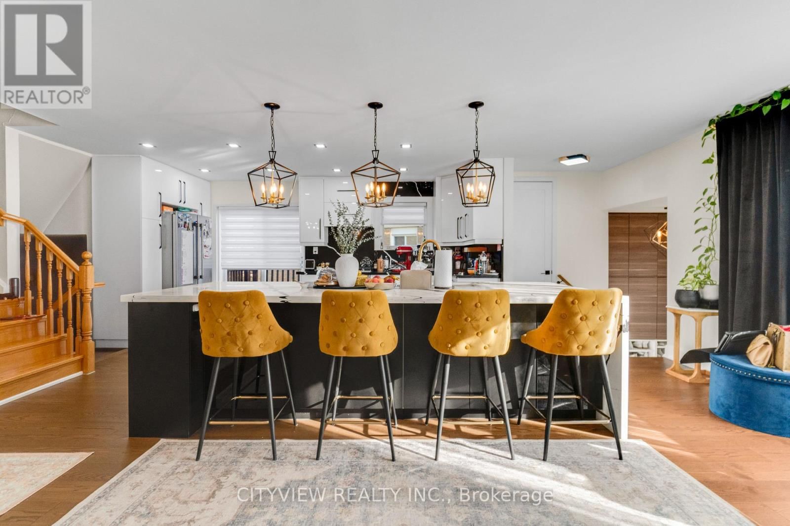 64 FOXACRE ROW Image 16