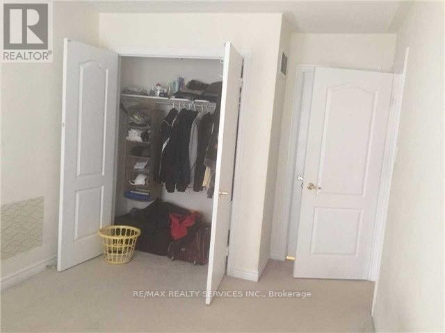 10 URBANA ROAD Image 8