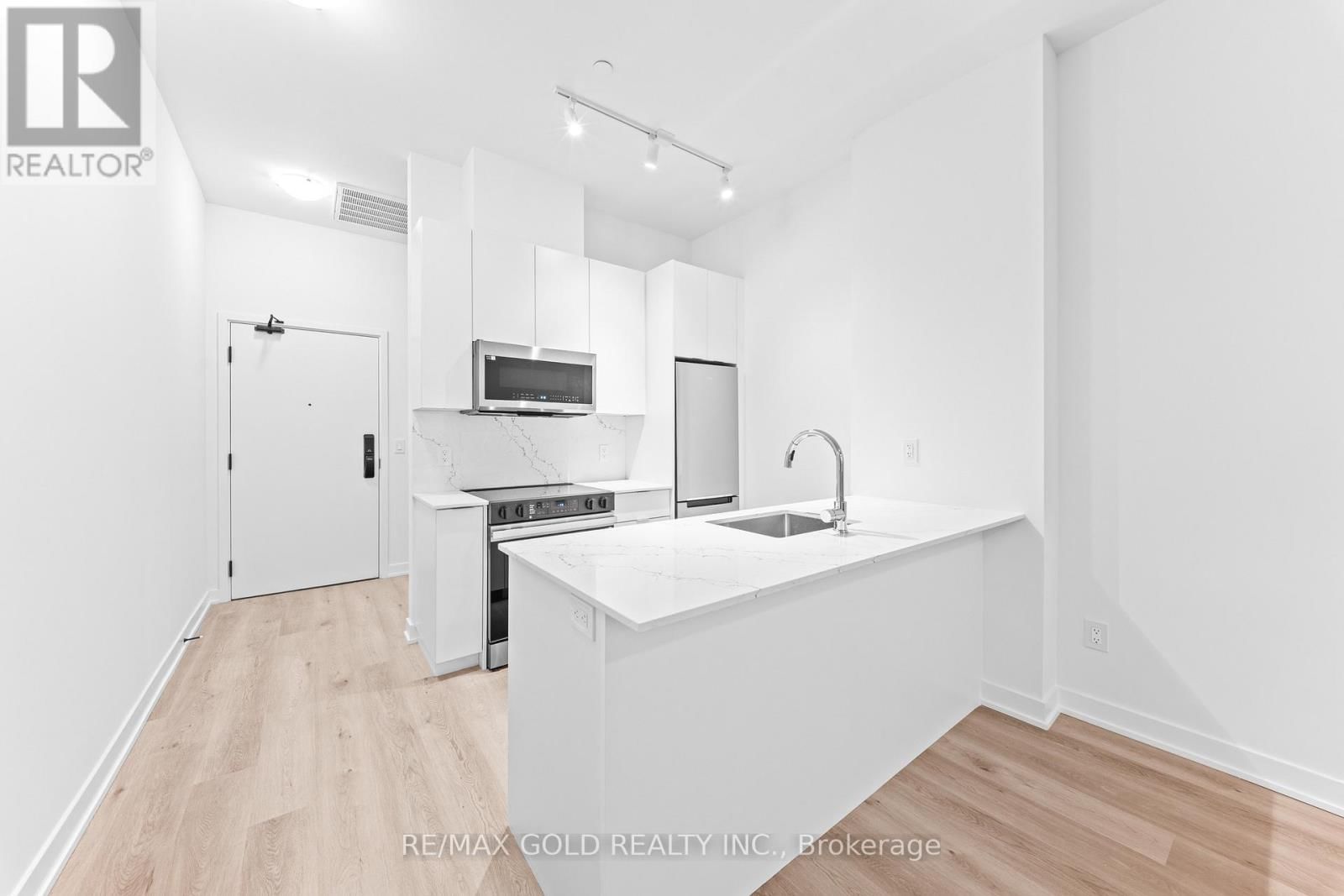 214 - 2075 LAKESHORE ROAD Image 24