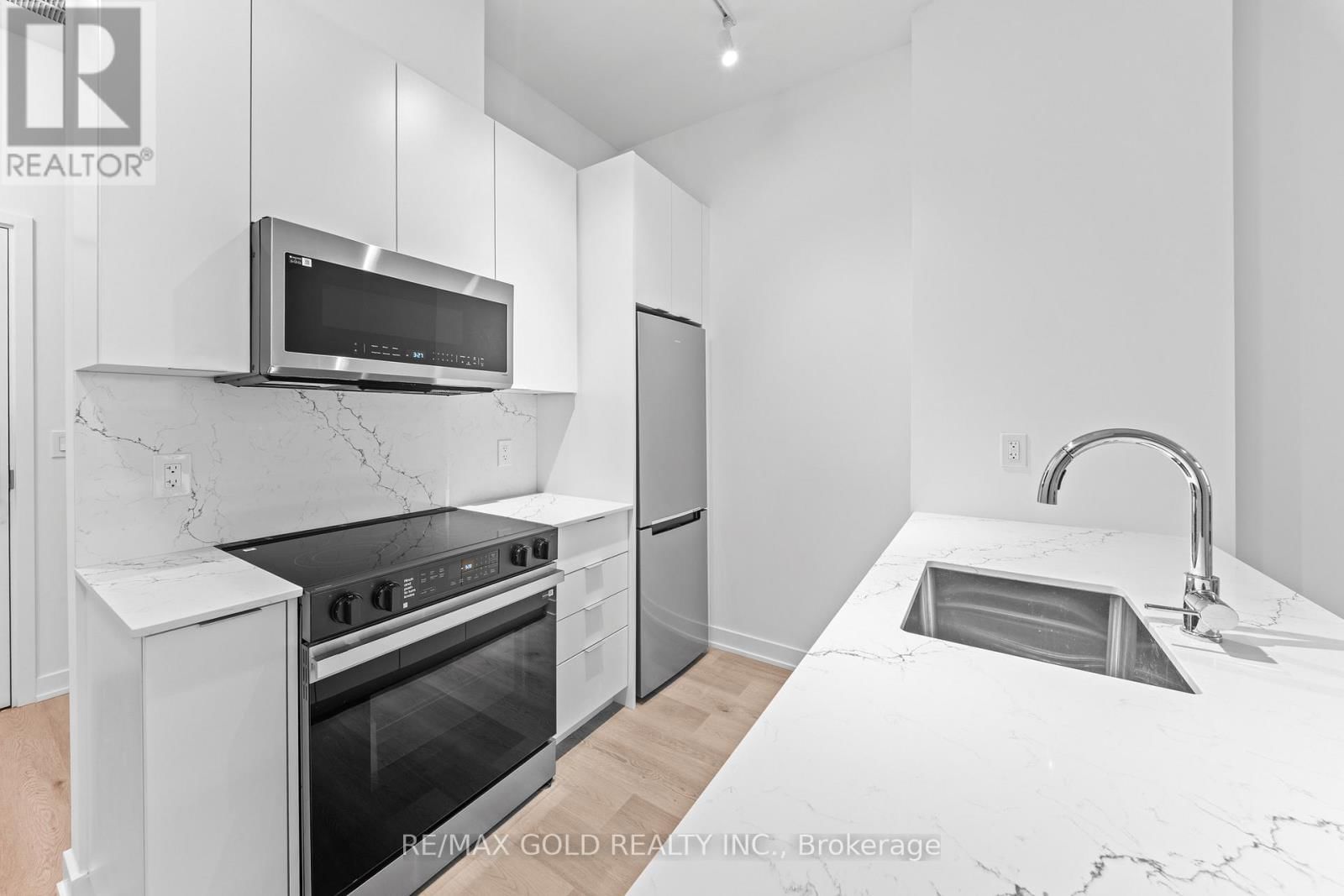 214 - 2075 LAKESHORE ROAD Image 25