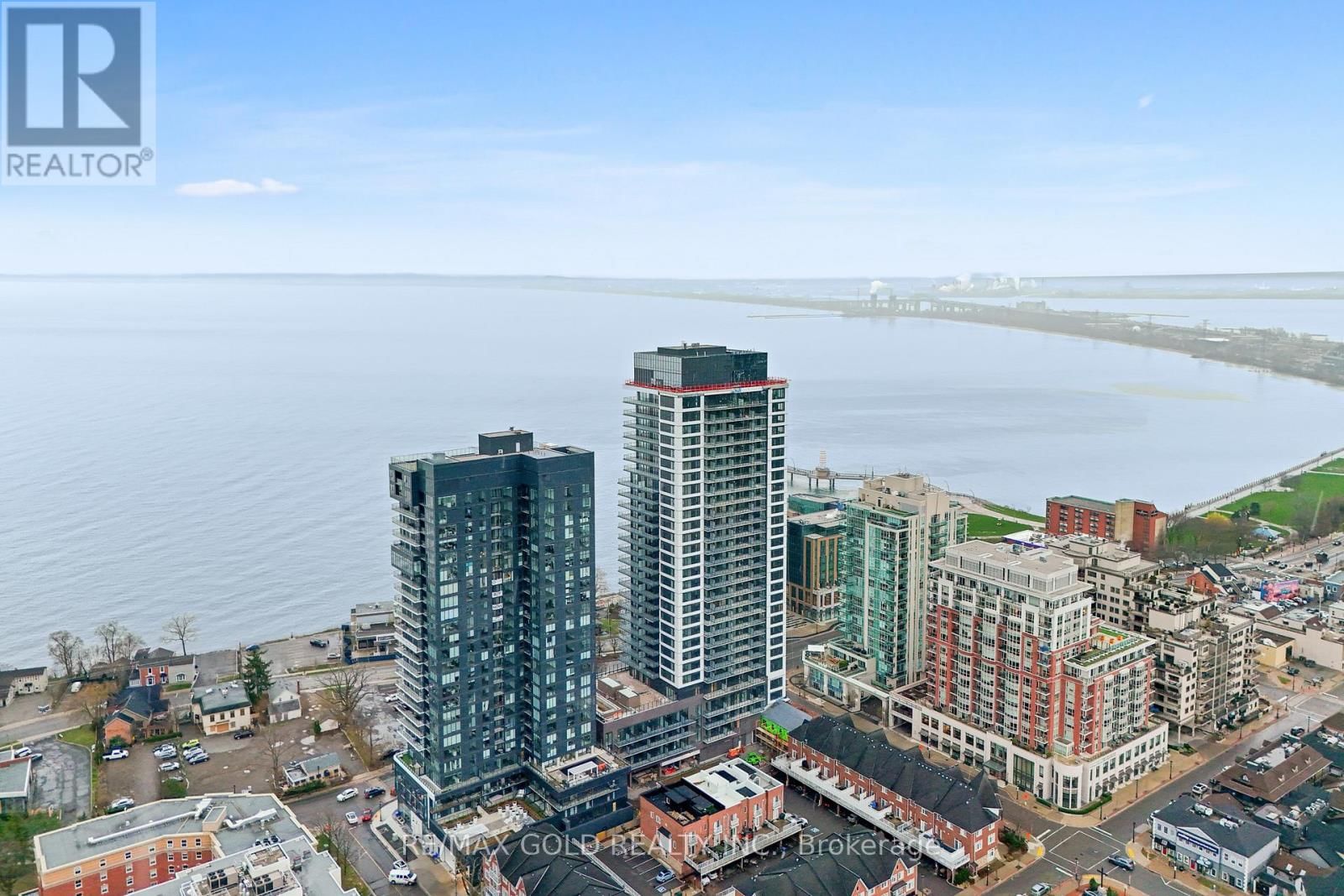 214 - 2075 LAKESHORE ROAD Image 3