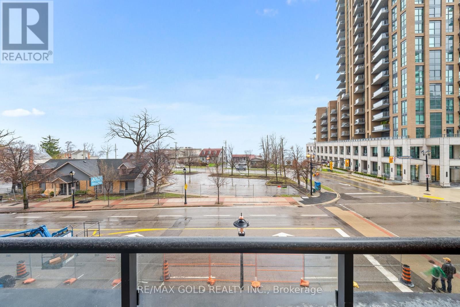214 - 2075 LAKESHORE ROAD Image 39