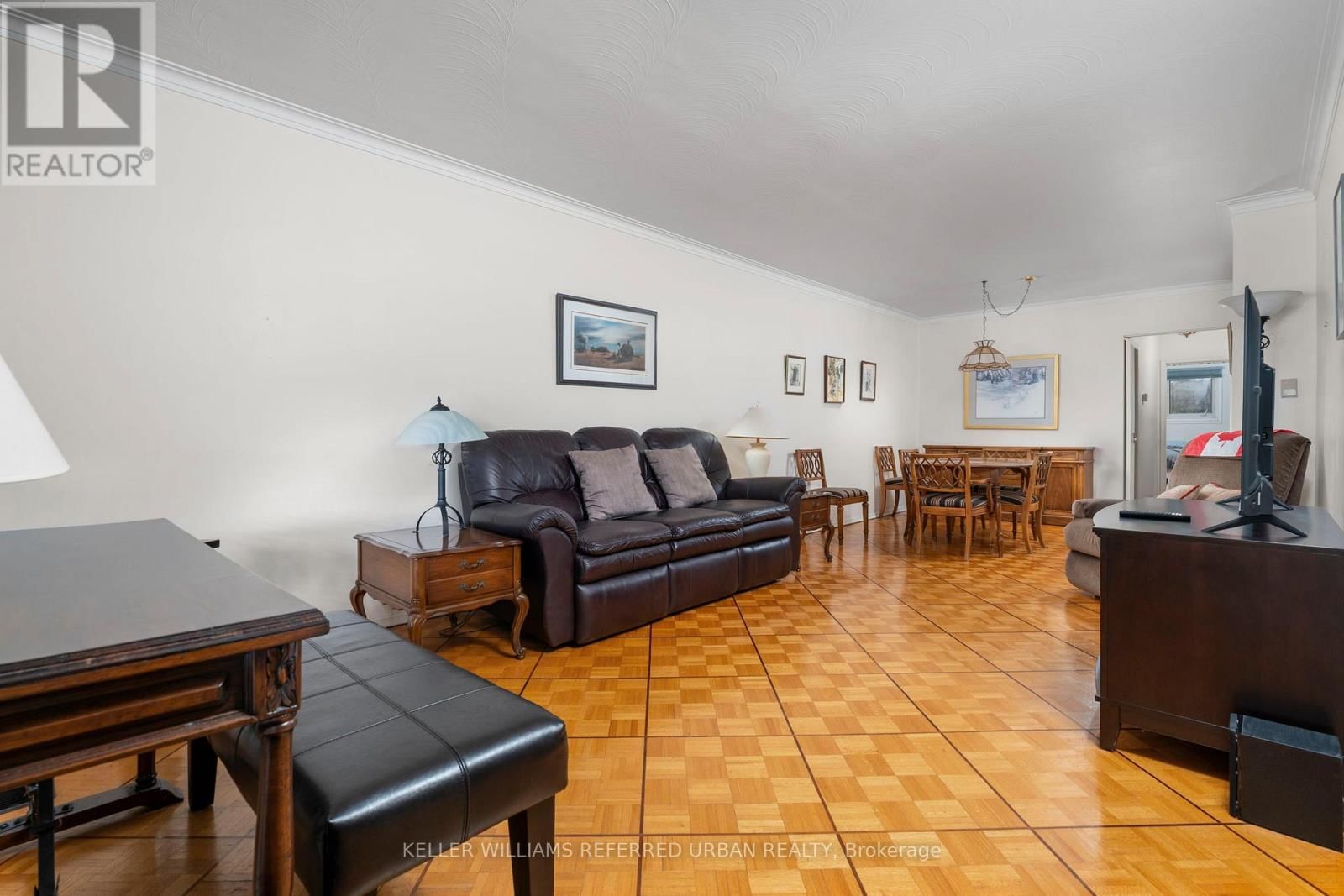 49 NAVENBY CRESCENT Image 16