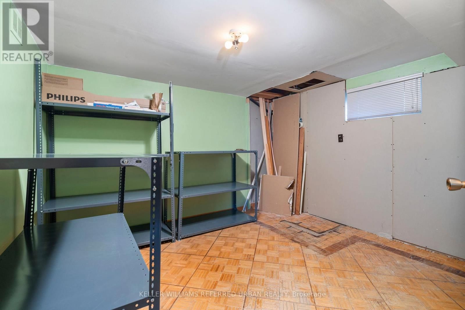 49 NAVENBY CRESCENT Image 32