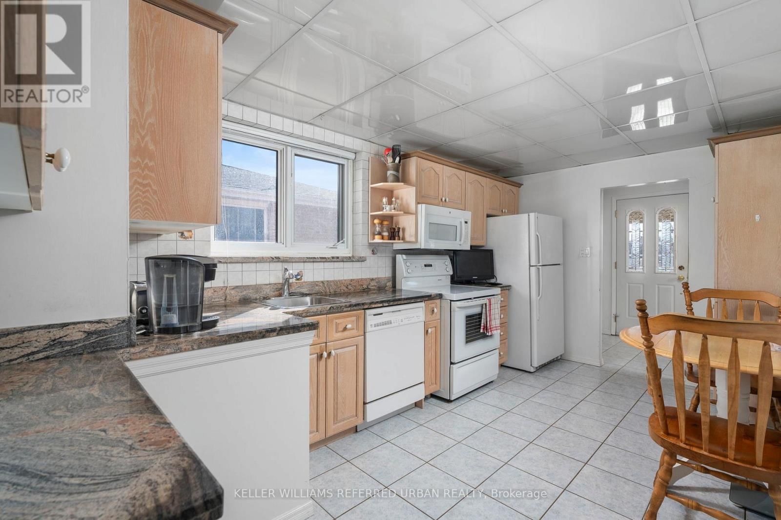 49 NAVENBY CRESCENT Image 8