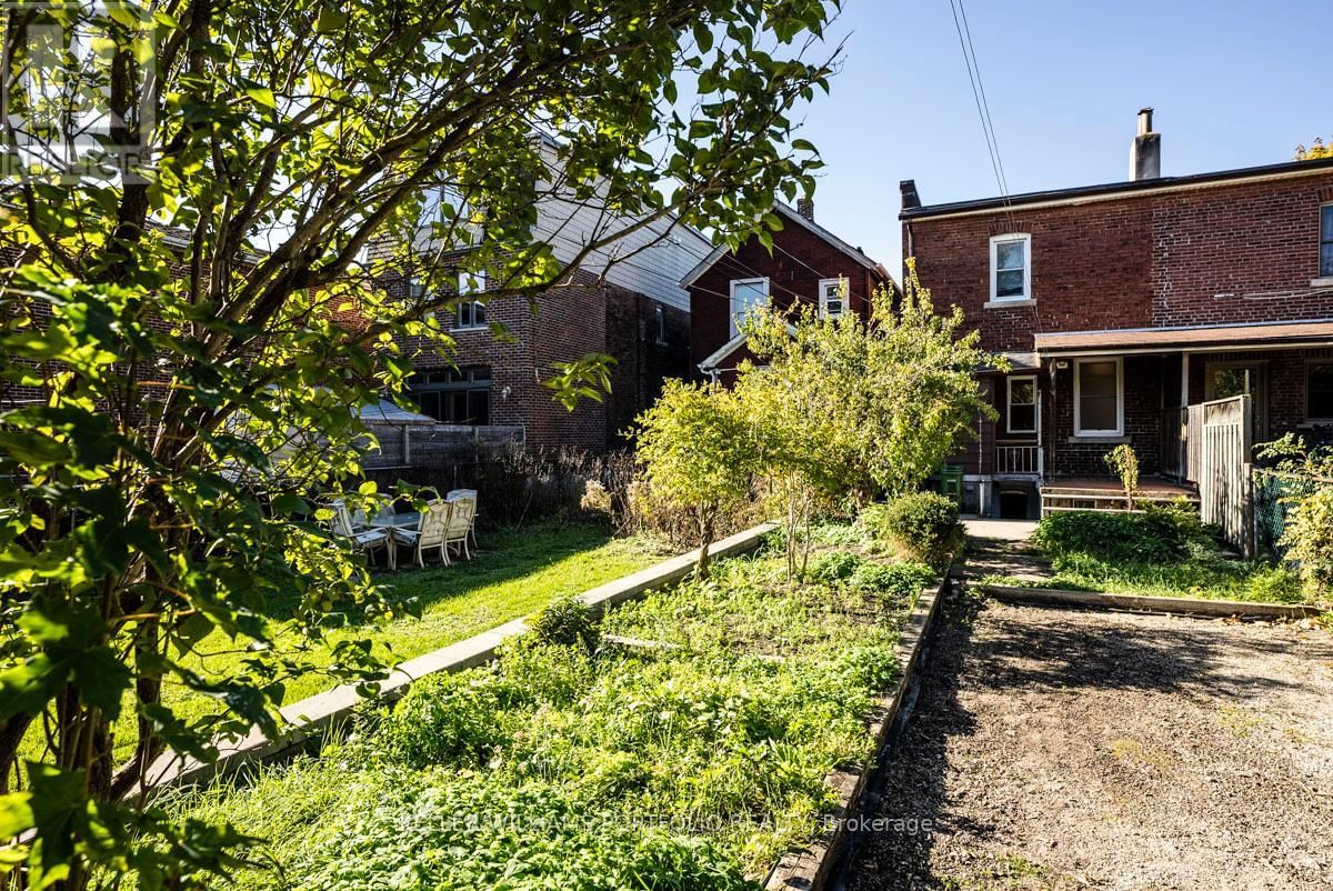 Unit 1 - 821 GLADSTONE AVENUE Image 12