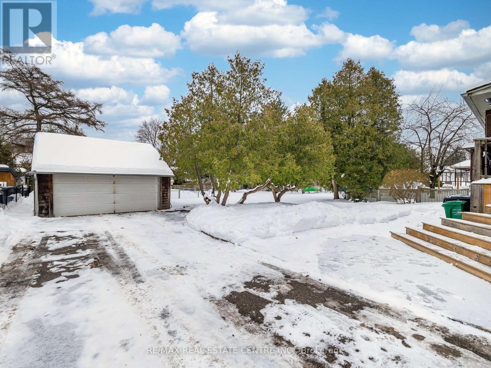 2212 MISSISSAUGA ROAD Image 10