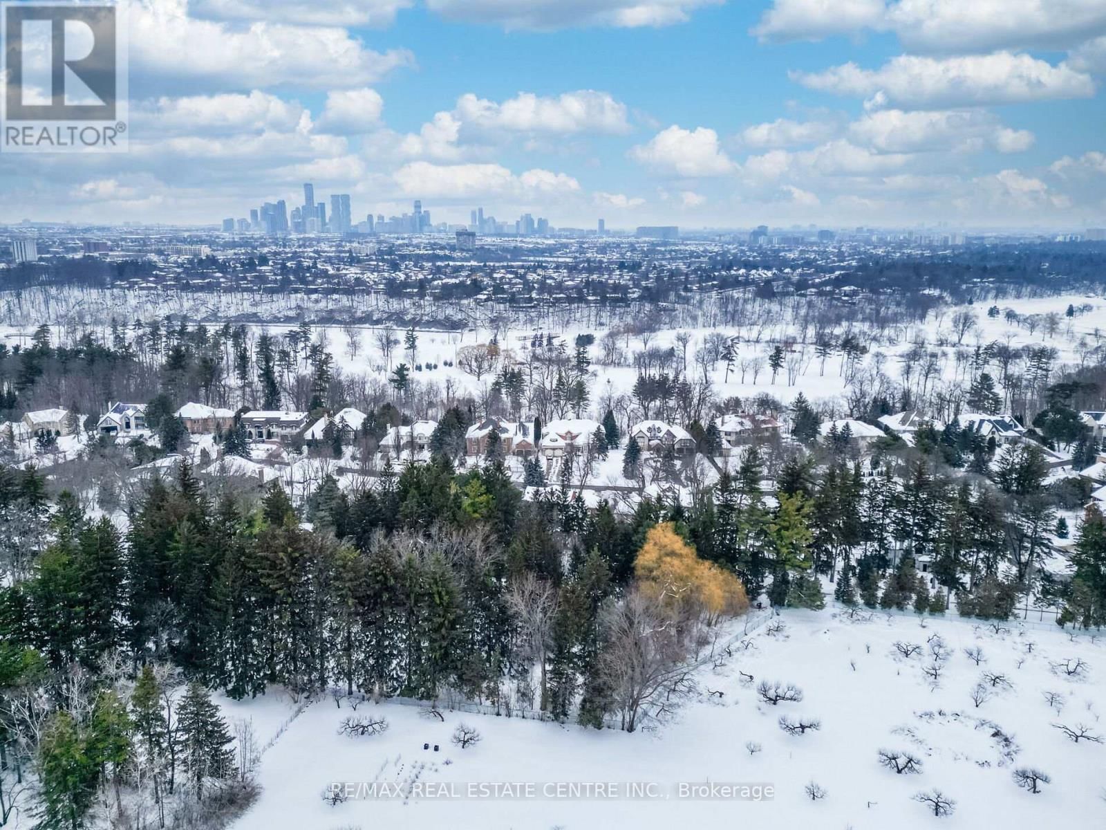 2212 MISSISSAUGA ROAD Image 11