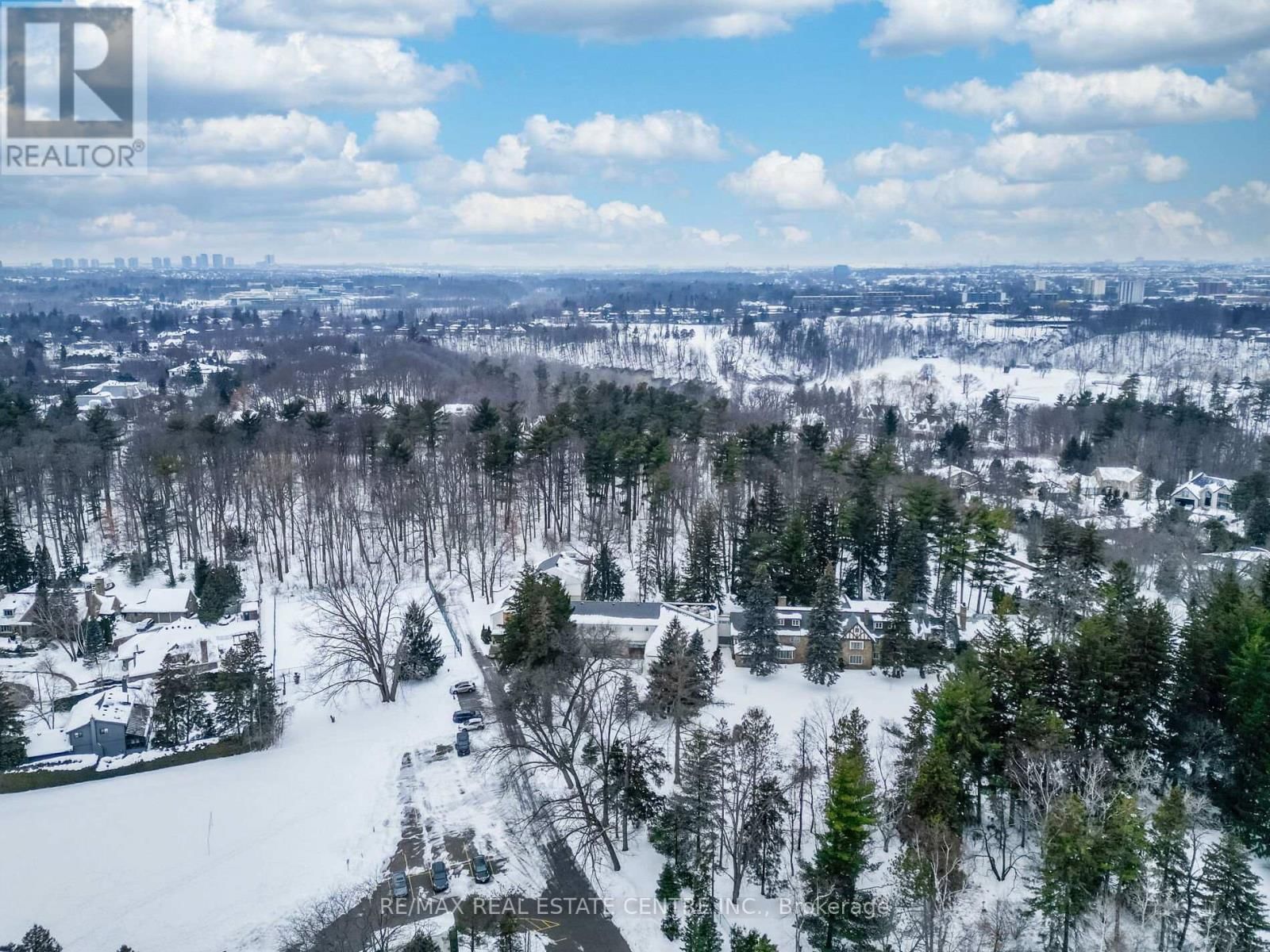 2212 MISSISSAUGA ROAD Image 12