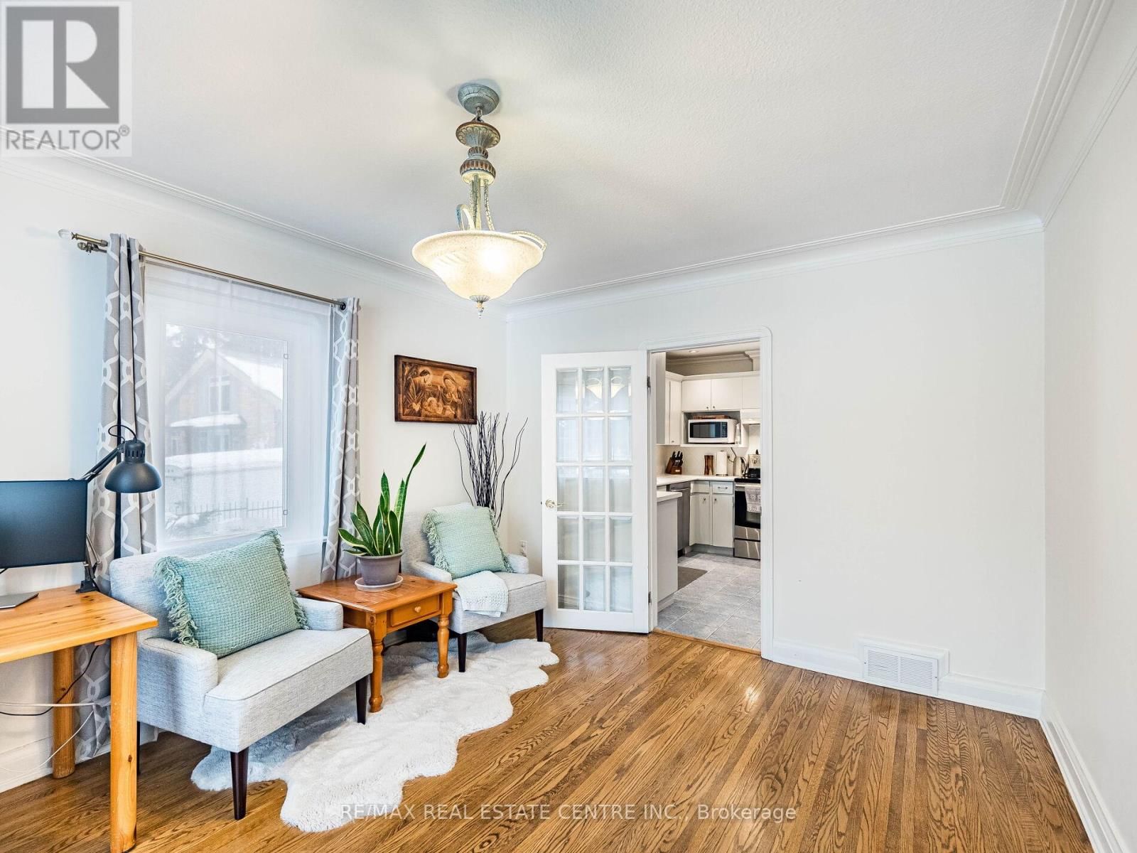 2212 MISSISSAUGA ROAD Image 22