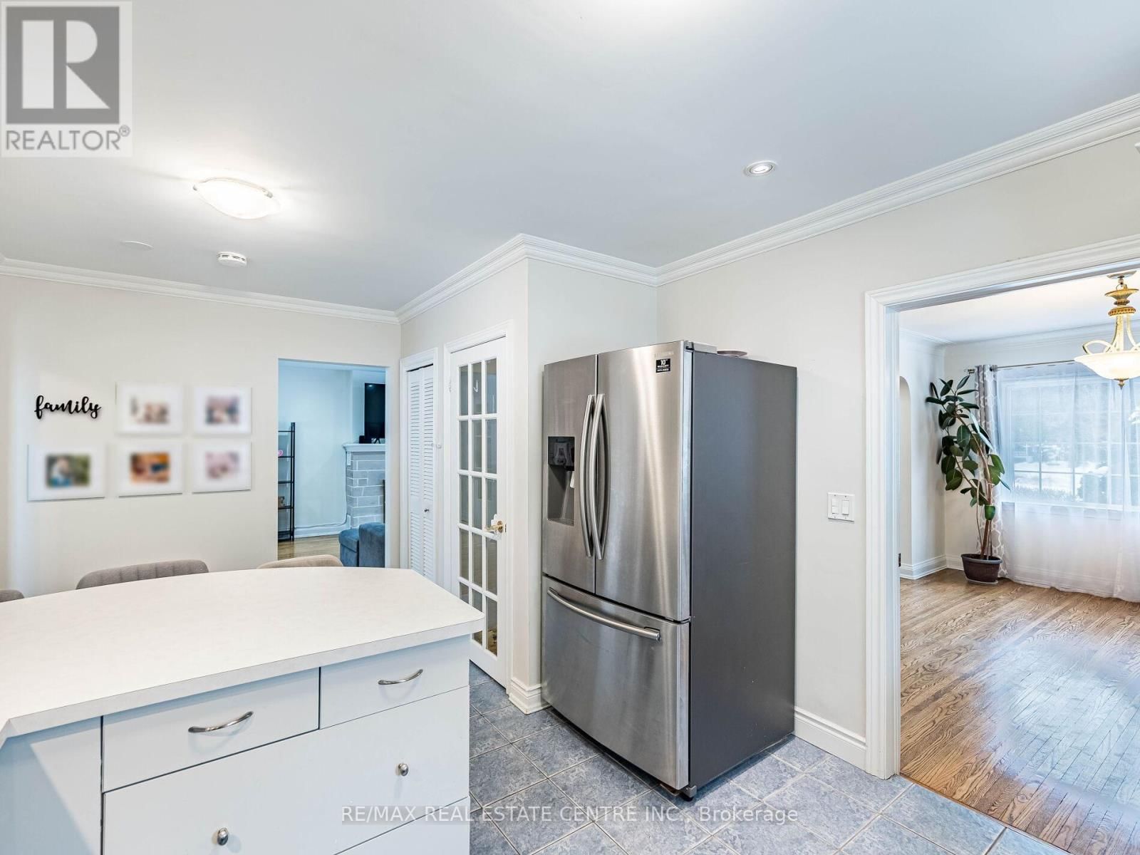 2212 MISSISSAUGA ROAD Image 24