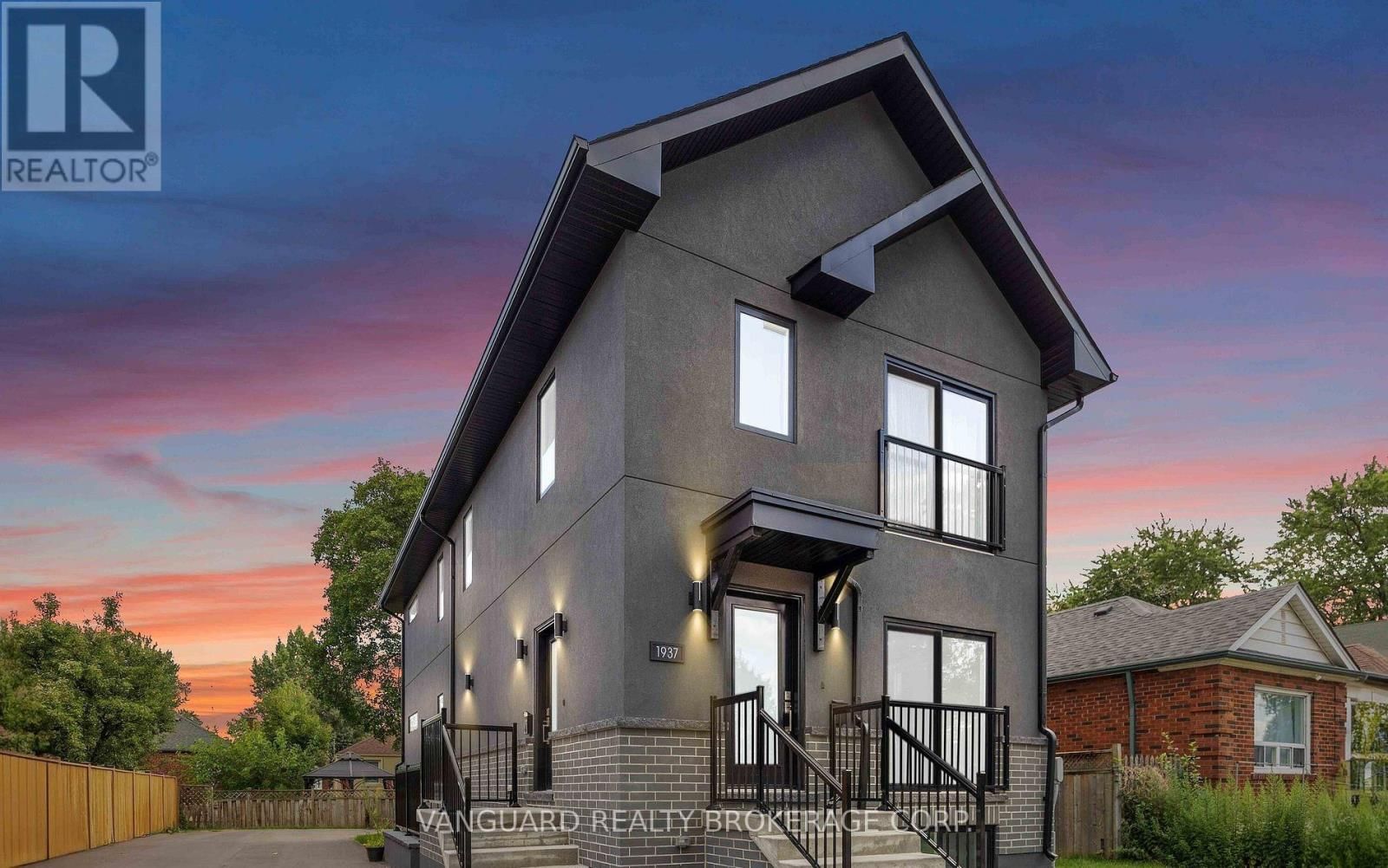 1937 LAWRENCE AVENUE WEST Image 5