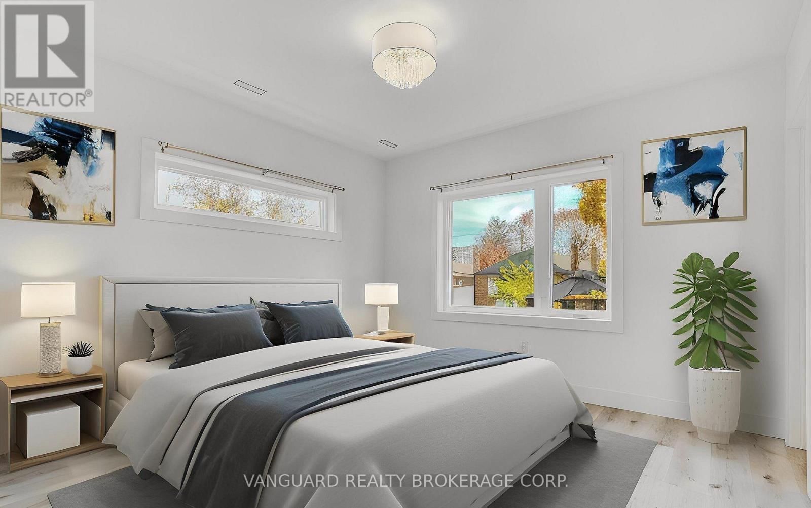 1937 LAWRENCE AVENUE WEST Image 22