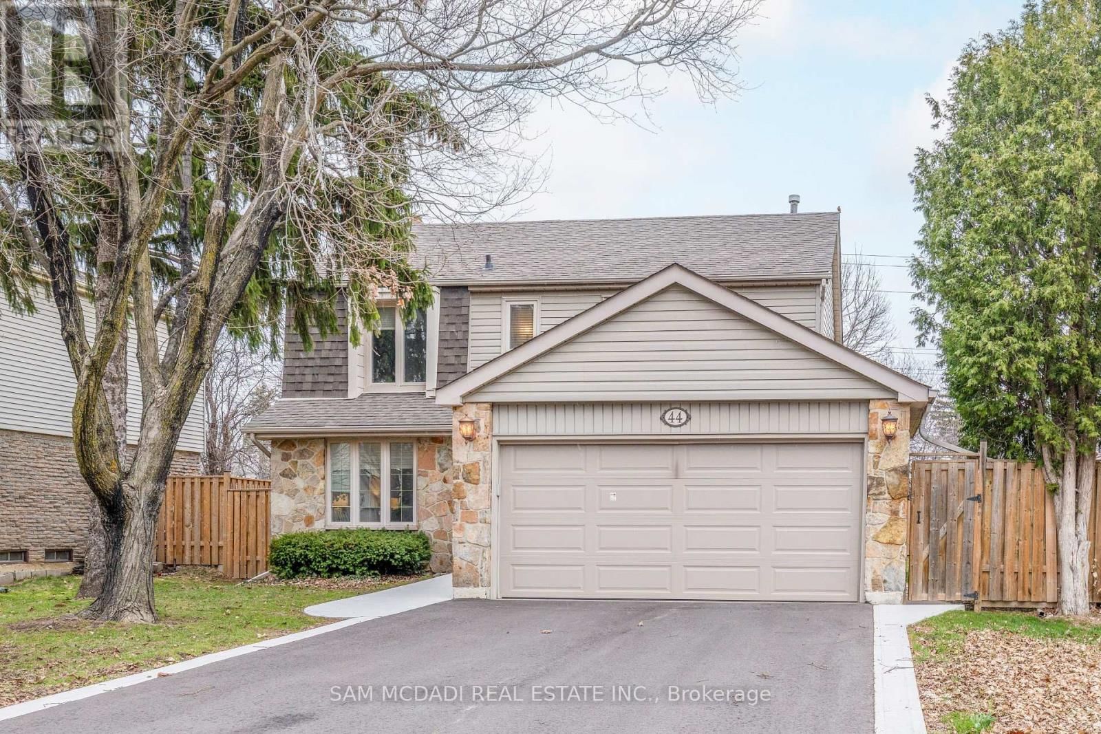 44 MADRID CRESCENT Image 2