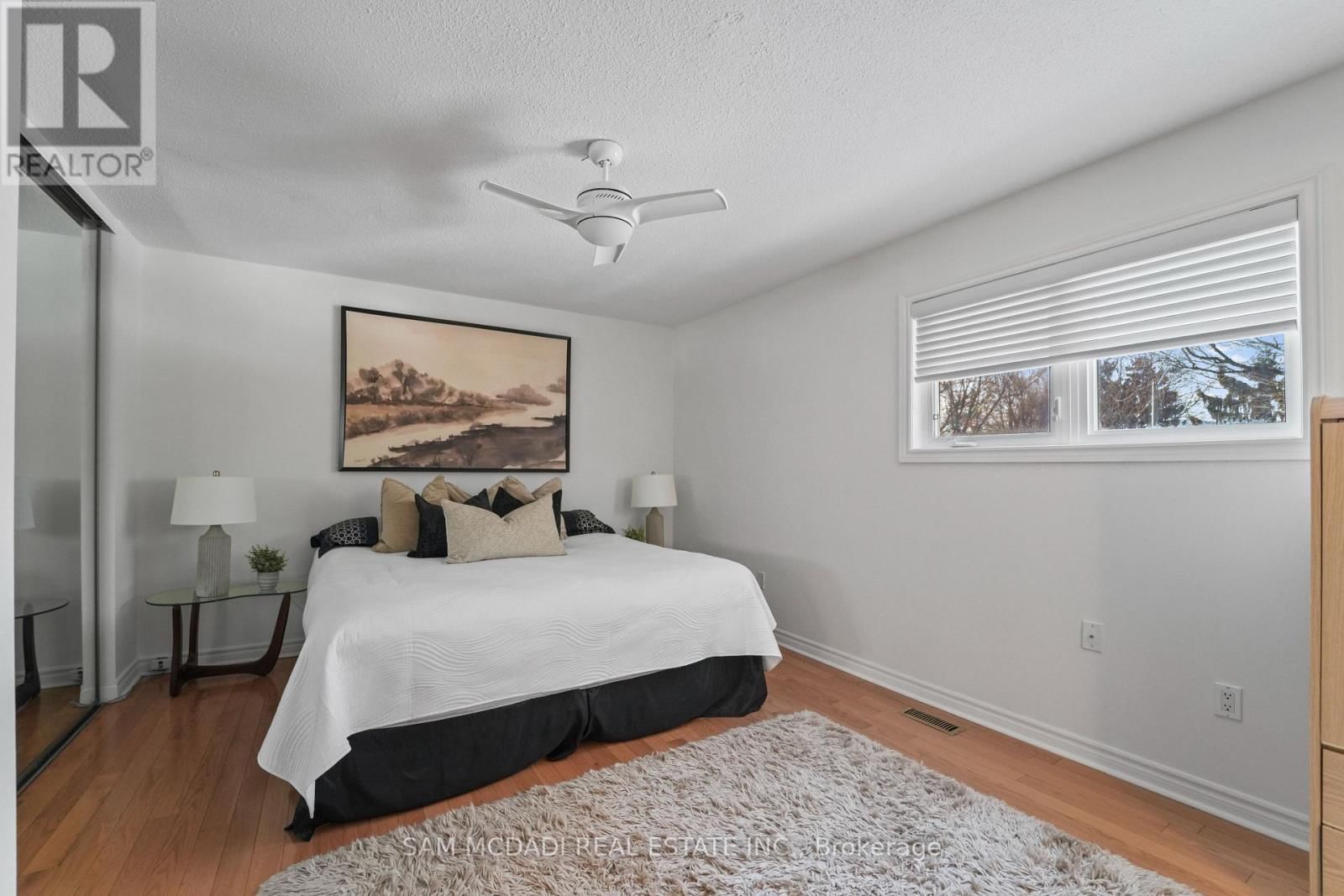 44 MADRID CRESCENT Image 21