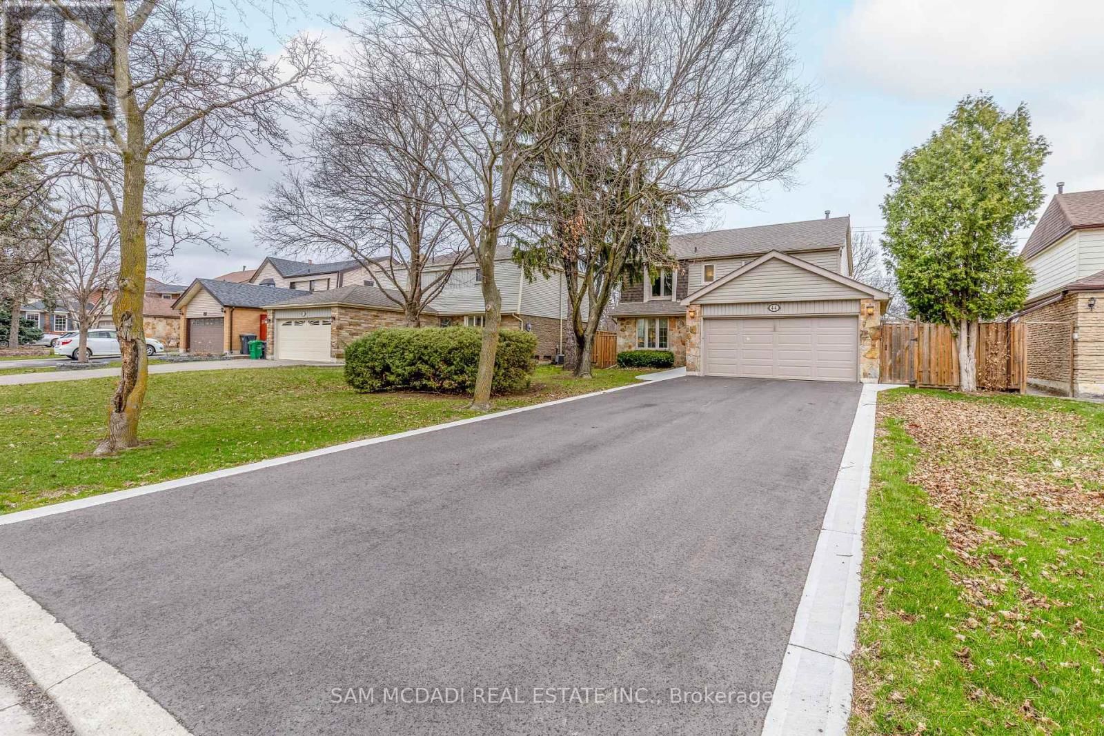 44 MADRID CRESCENT Image 3