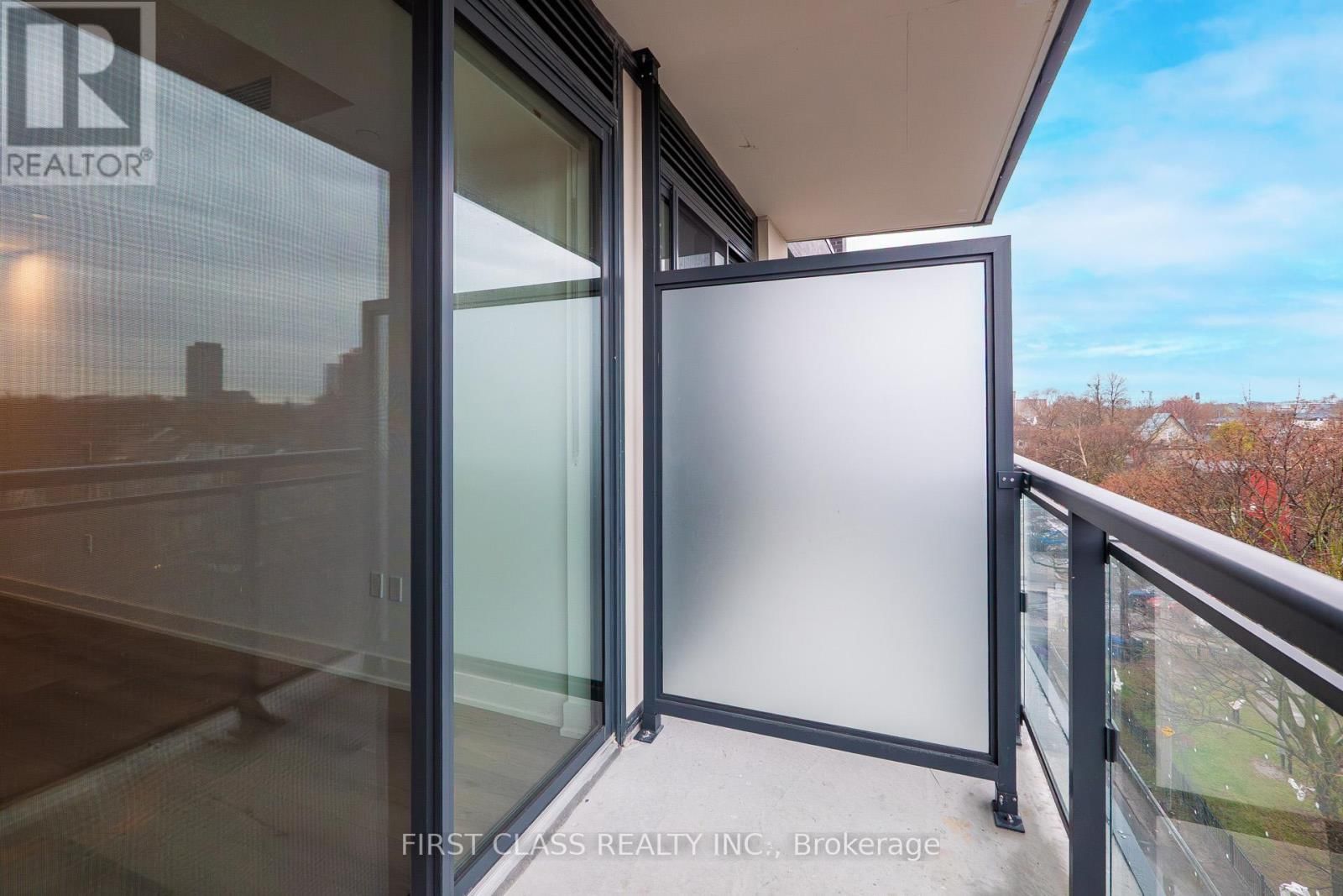 411 - 758 DOVERCOURT ROAD Image 27