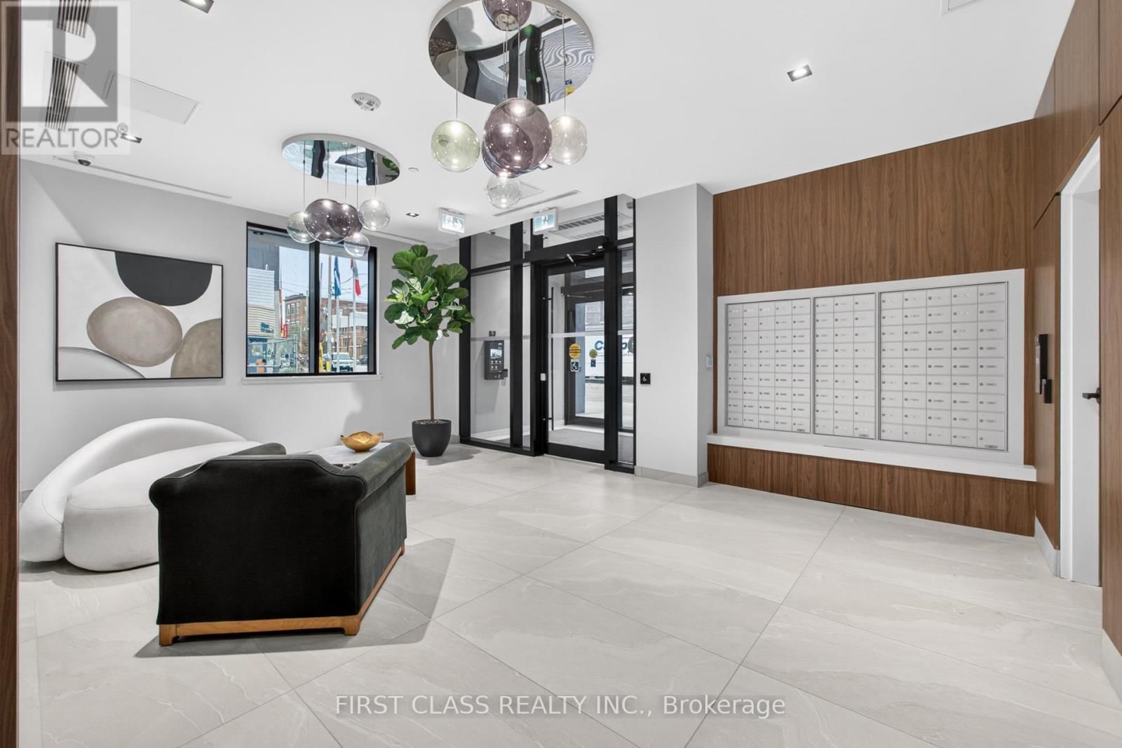 411 - 758 DOVERCOURT ROAD Image 3