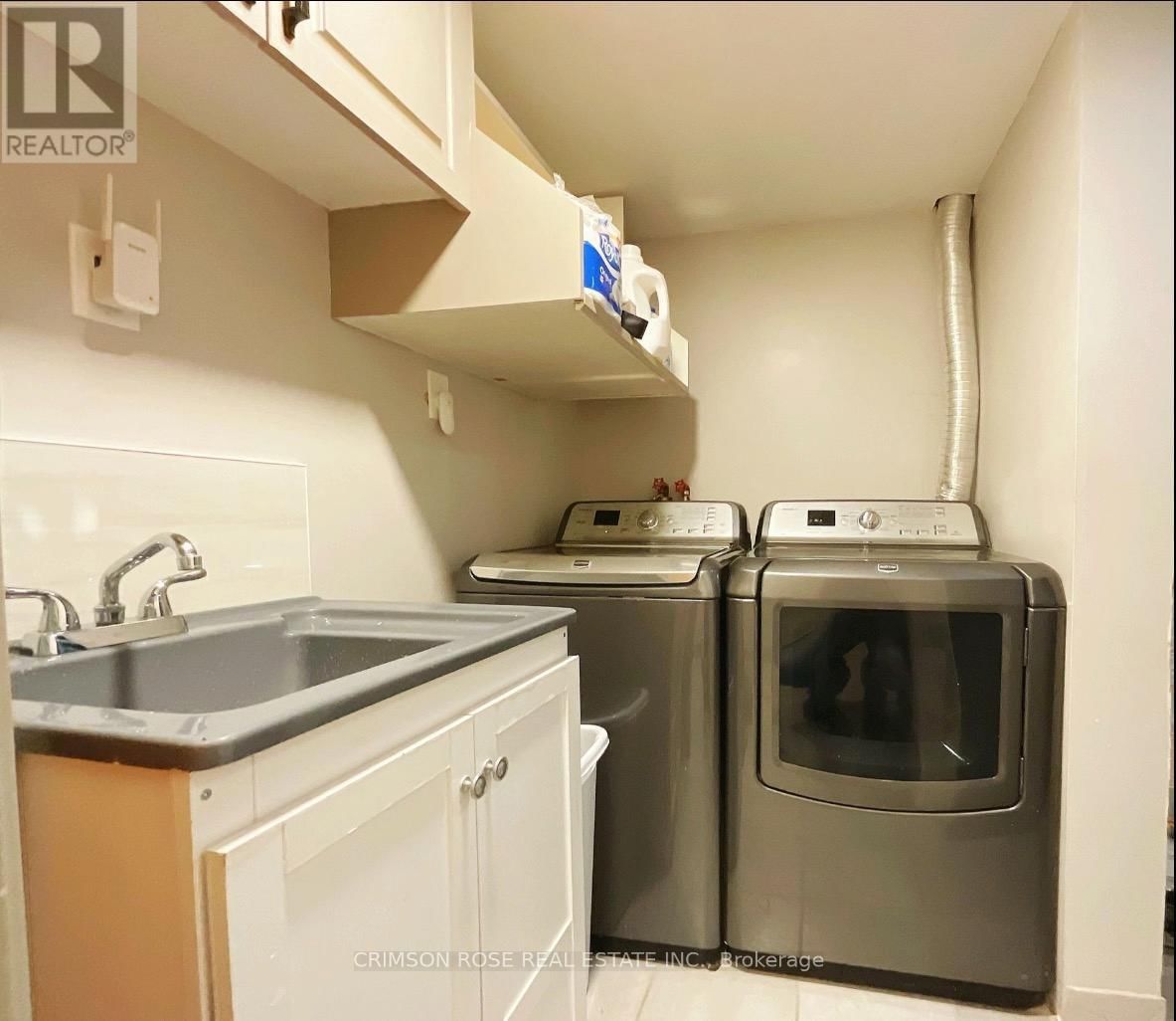 Main Fl - 30 ORSETT STREET Image 10