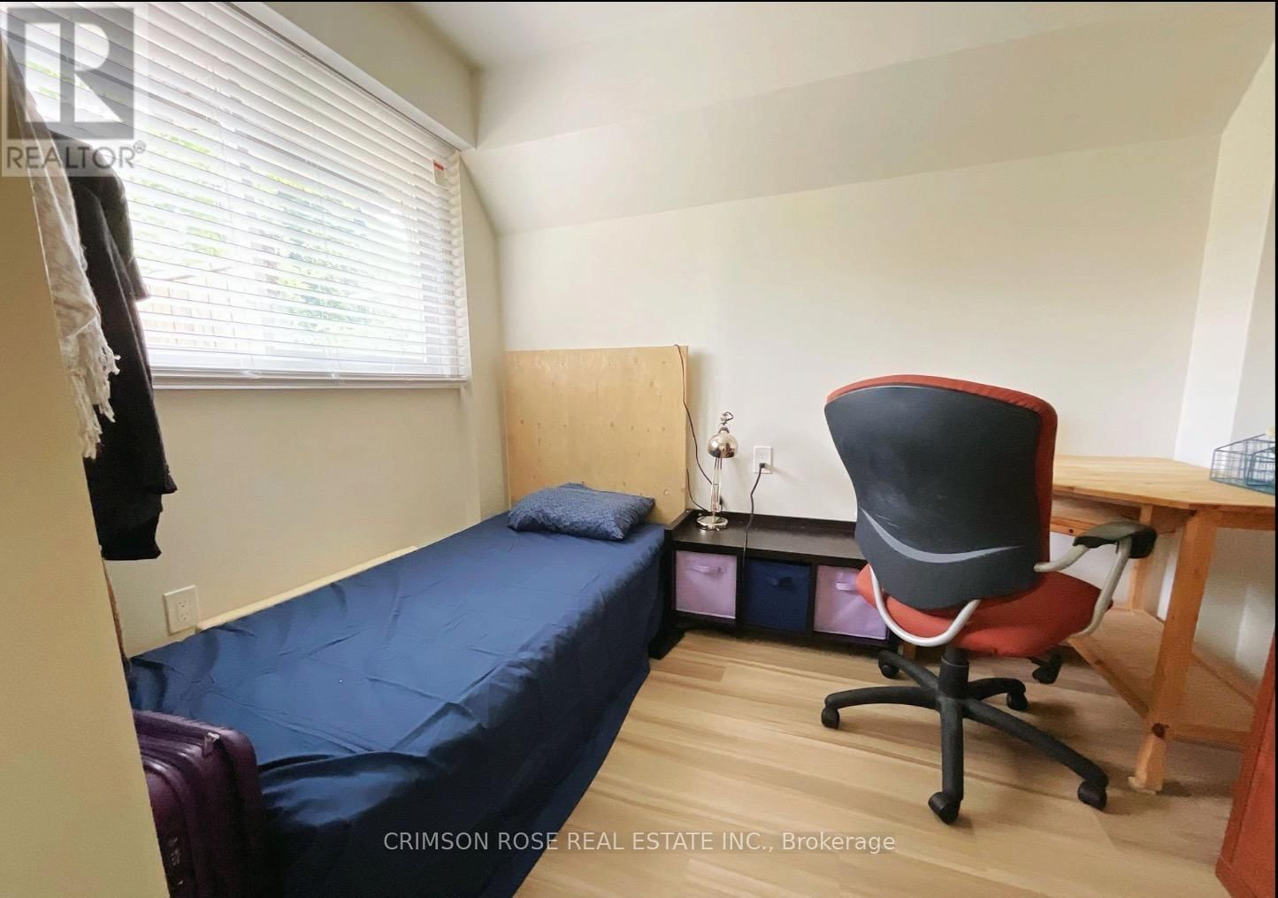 Main Fl - 30 ORSETT STREET Image 15