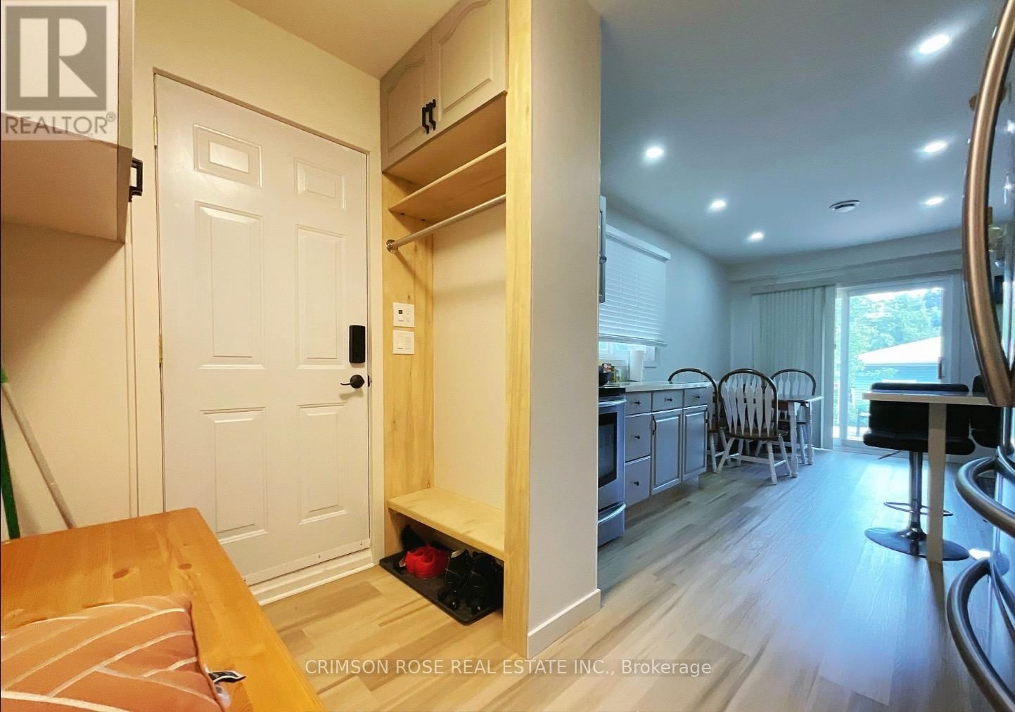 Main Fl - 30 ORSETT STREET Image 4