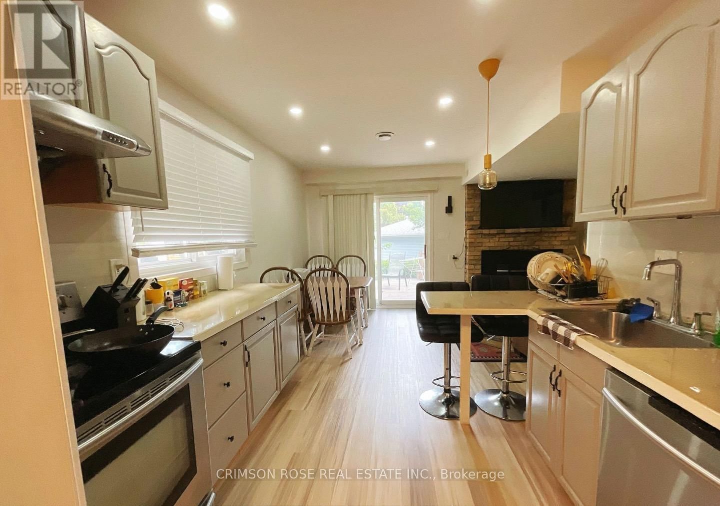 Main Fl - 30 ORSETT STREET Image 5