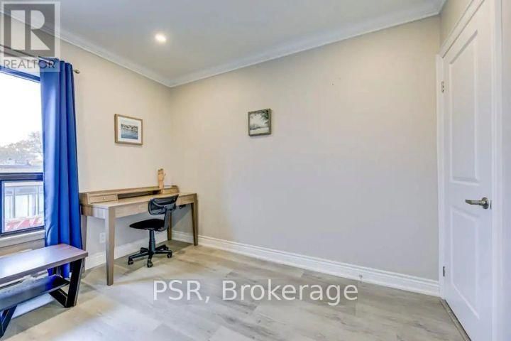 1051 BLOOR STREET Image 11