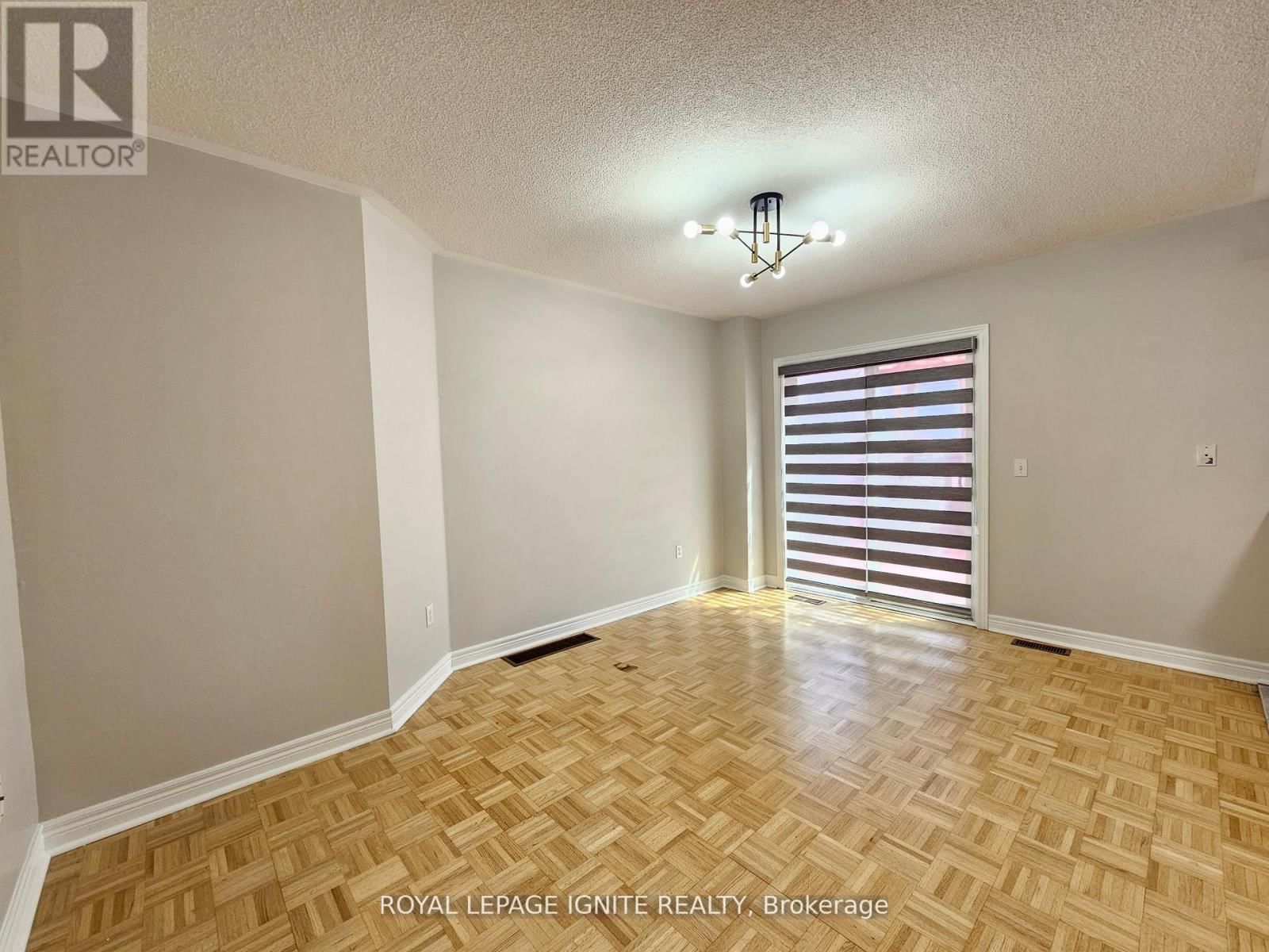 83 CHECKERBERRY CRESCENT Image 14