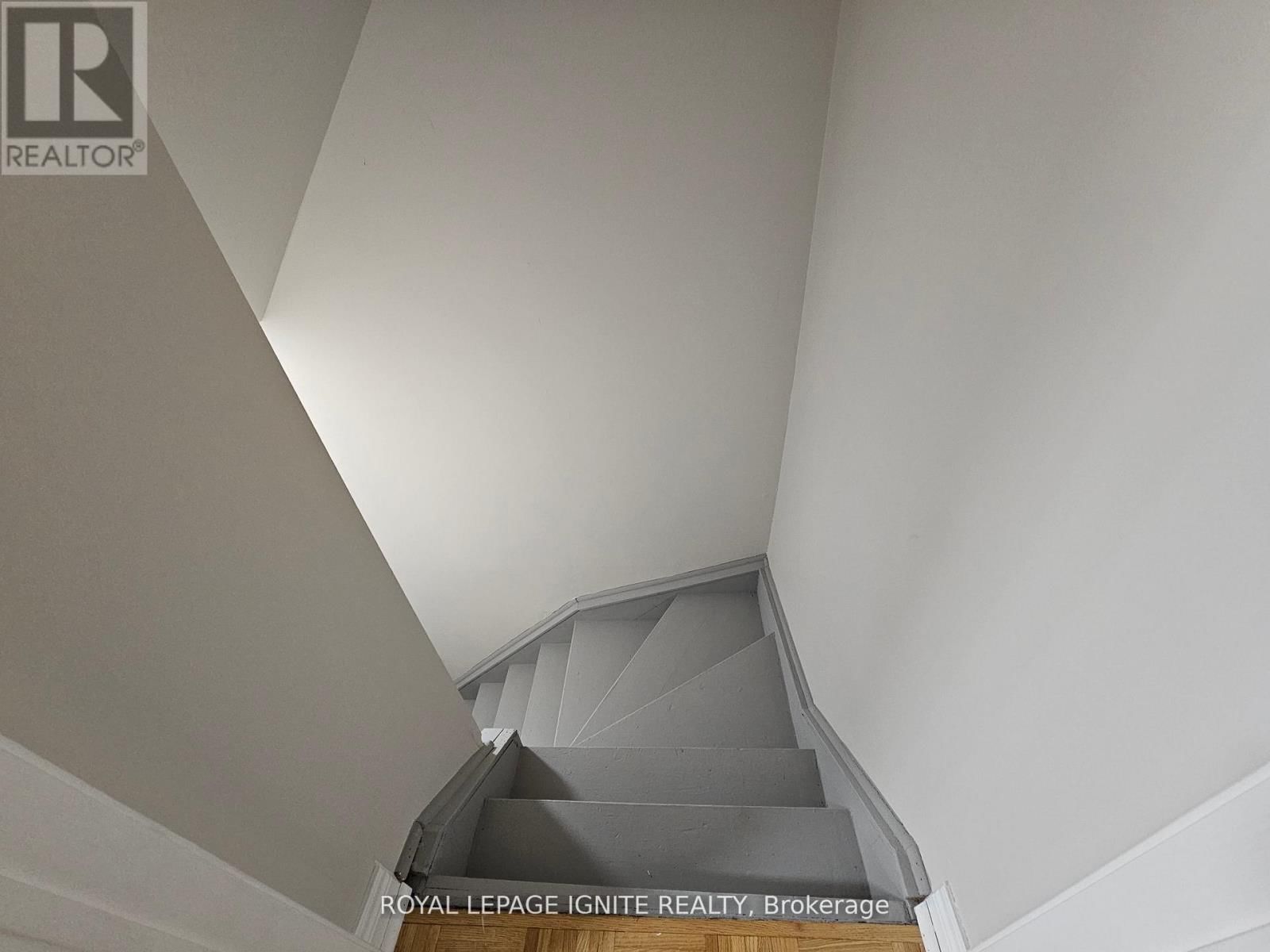 83 CHECKERBERRY CRESCENT Image 22