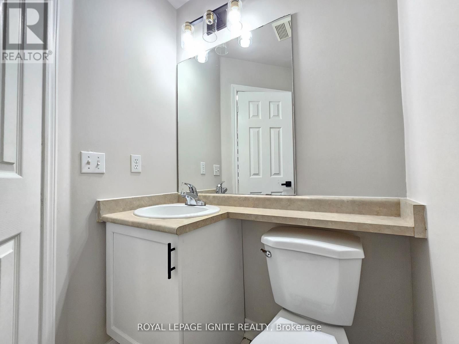 83 CHECKERBERRY CRESCENT Image 4