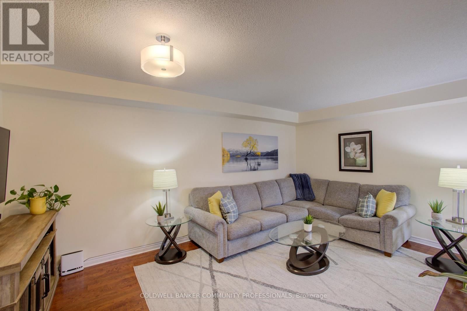 32 MCCLURE COURT Image 14