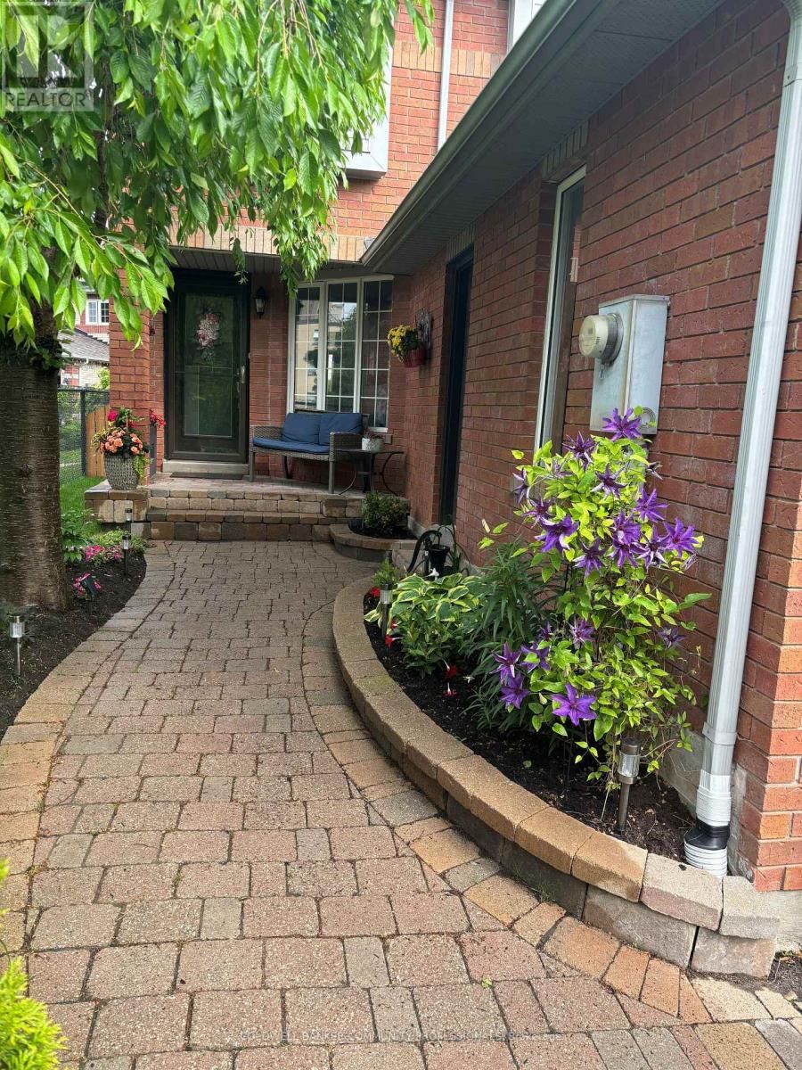 32 MCCLURE COURT Image 5