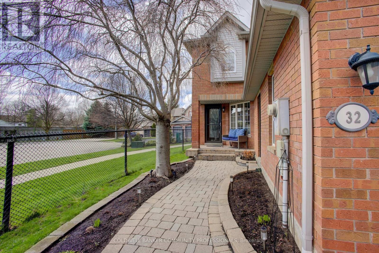 32 MCCLURE COURT Image 6