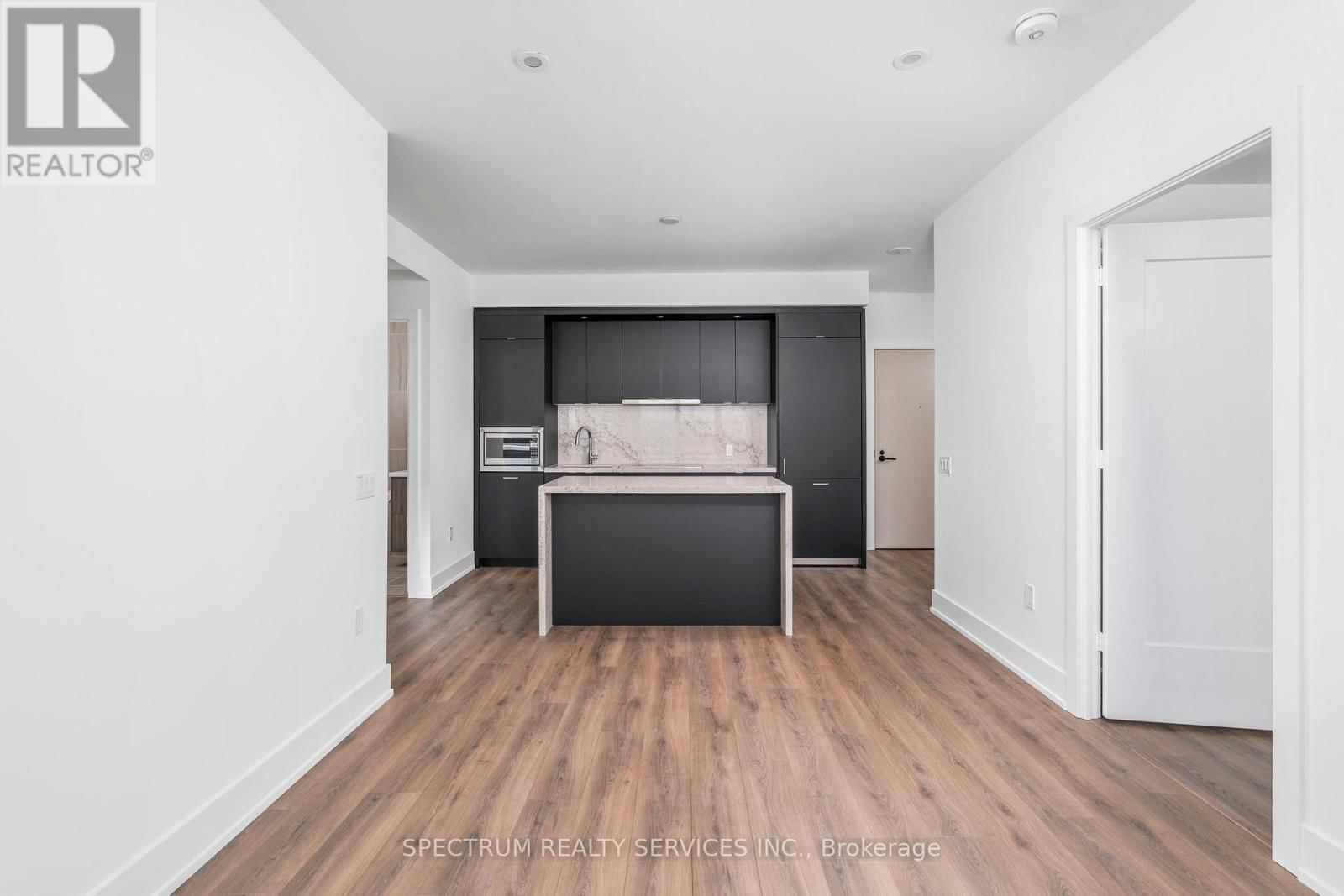 335 - 858 DUPONT STREET Image 15