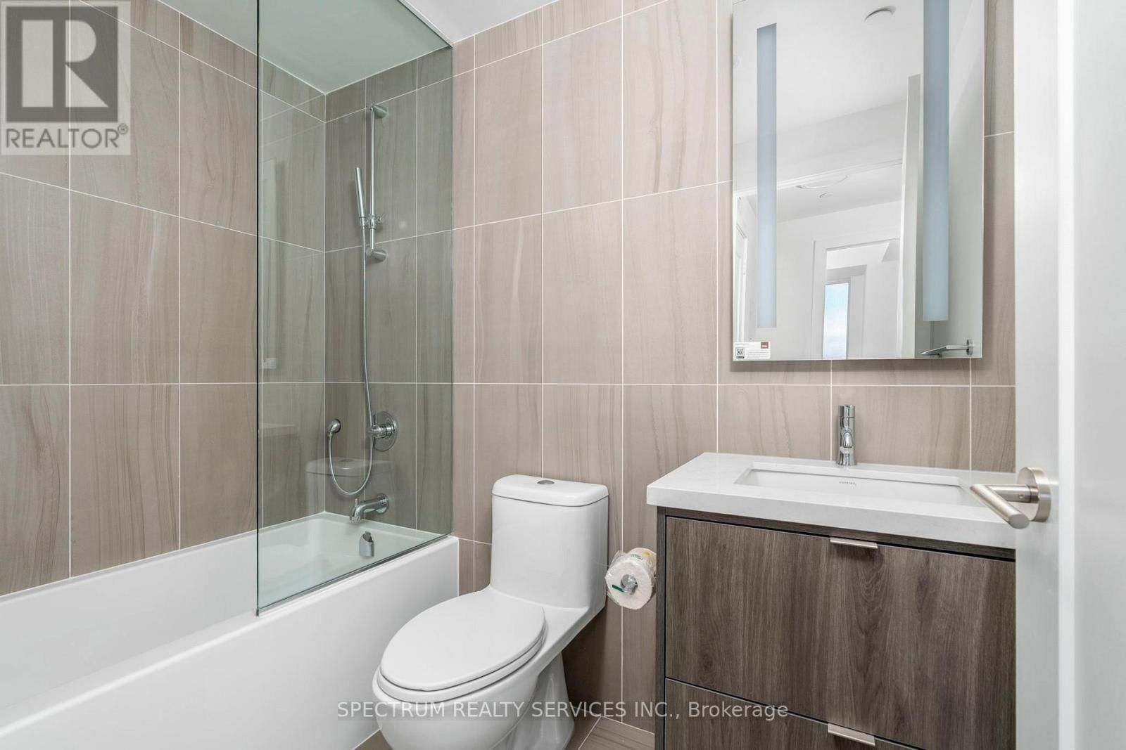 335 - 858 DUPONT STREET Image 24