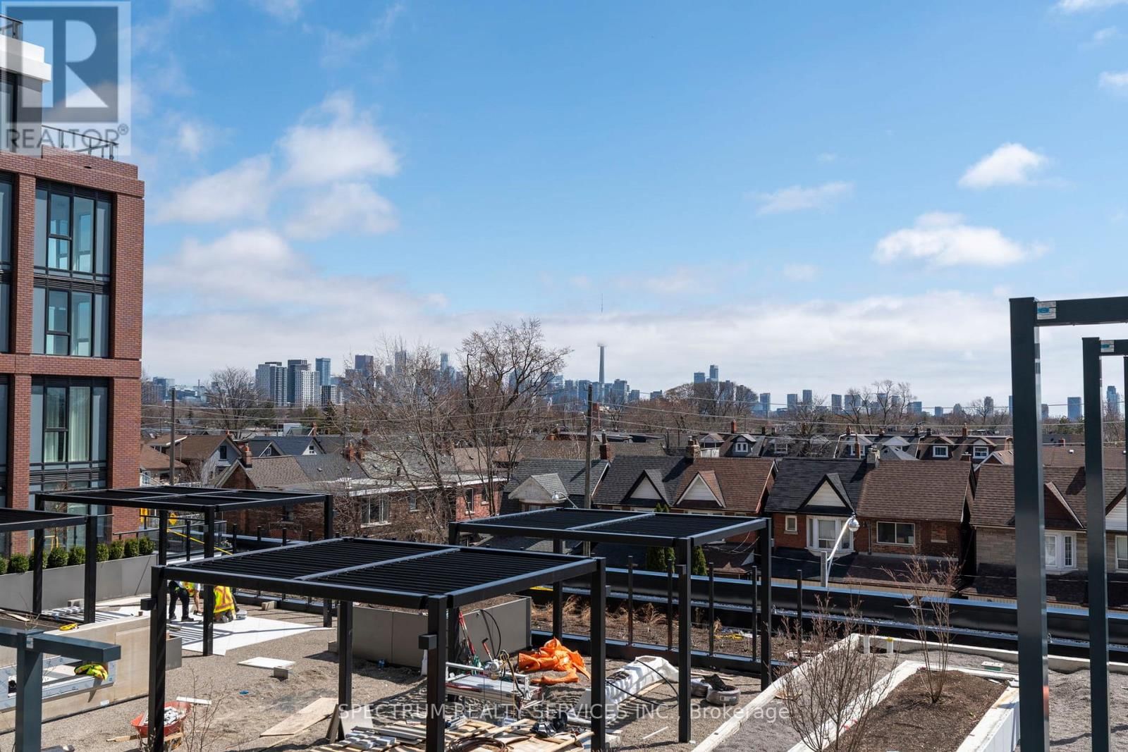 335 - 858 DUPONT STREET Image 33