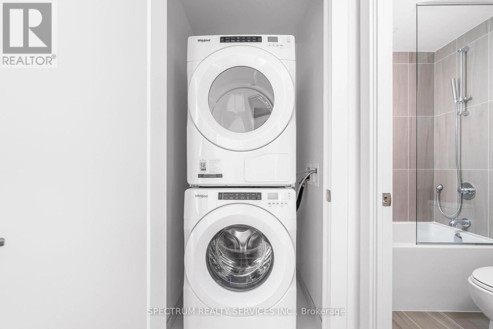 335 - 858 DUPONT STREET Image 37