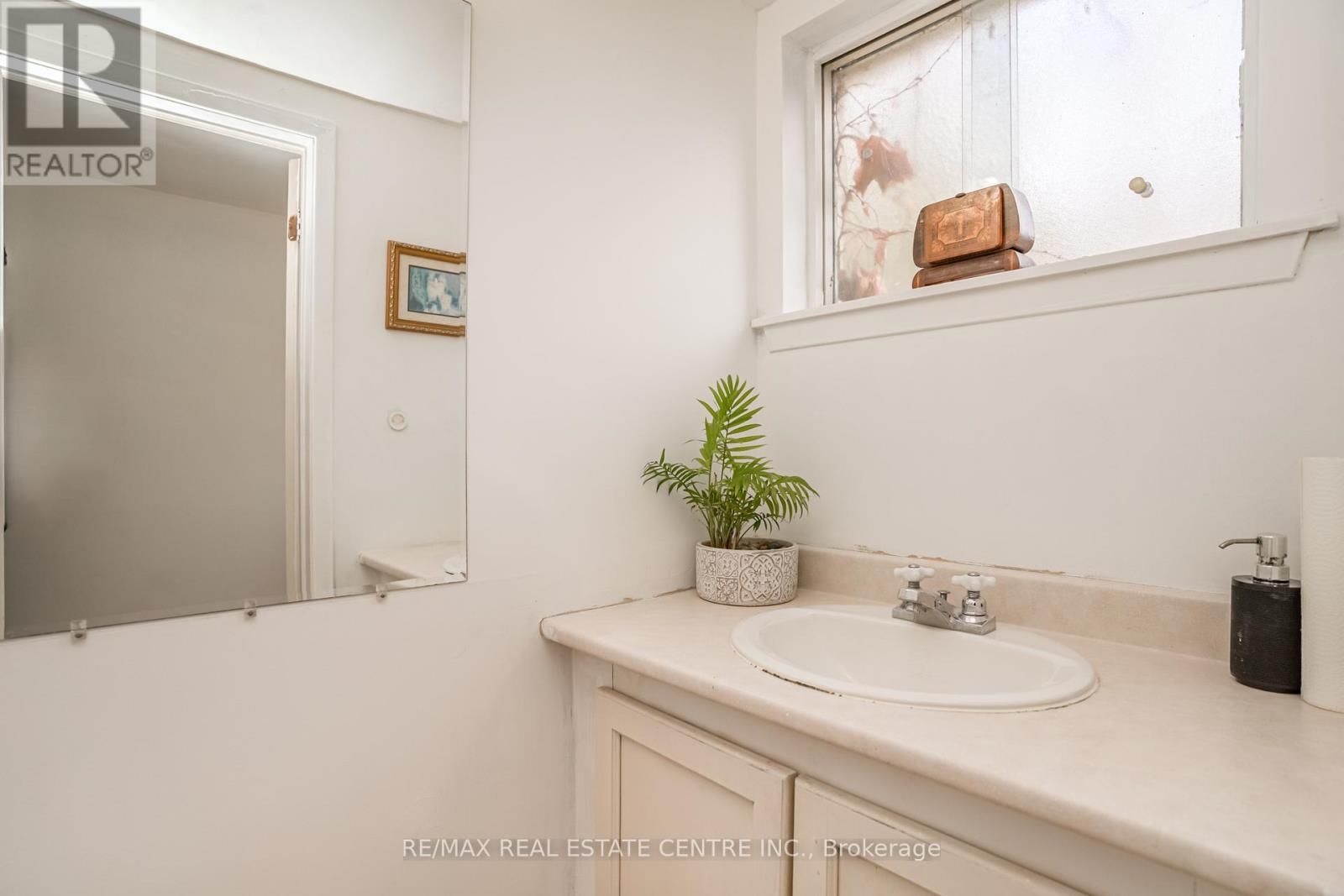 28 CAVENDISH CRESCENT Image 28