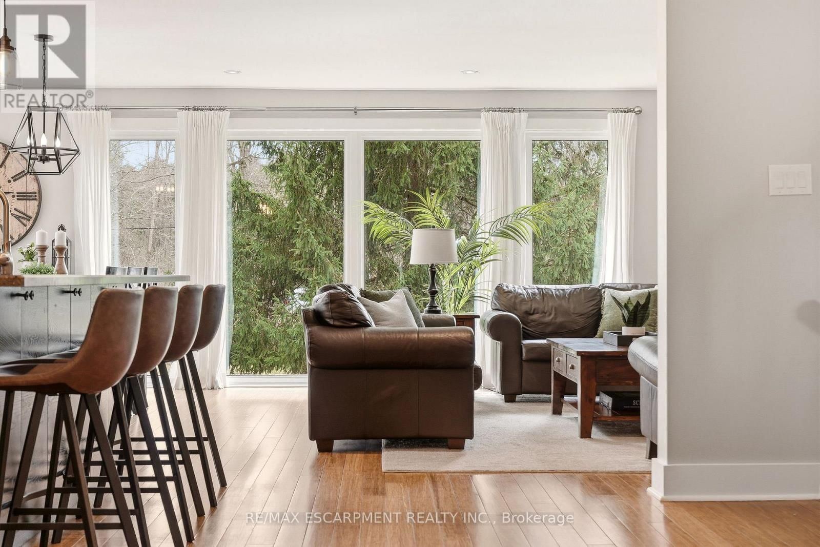 6685 MCNIVEN ROAD Image 11