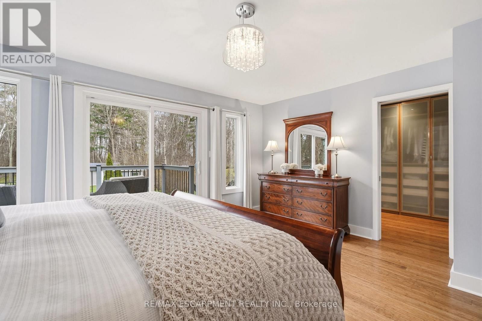 6685 MCNIVEN ROAD Image 19