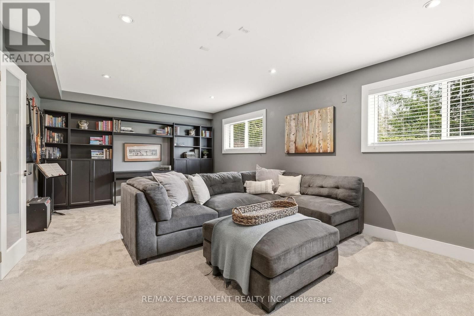 6685 MCNIVEN ROAD Image 34