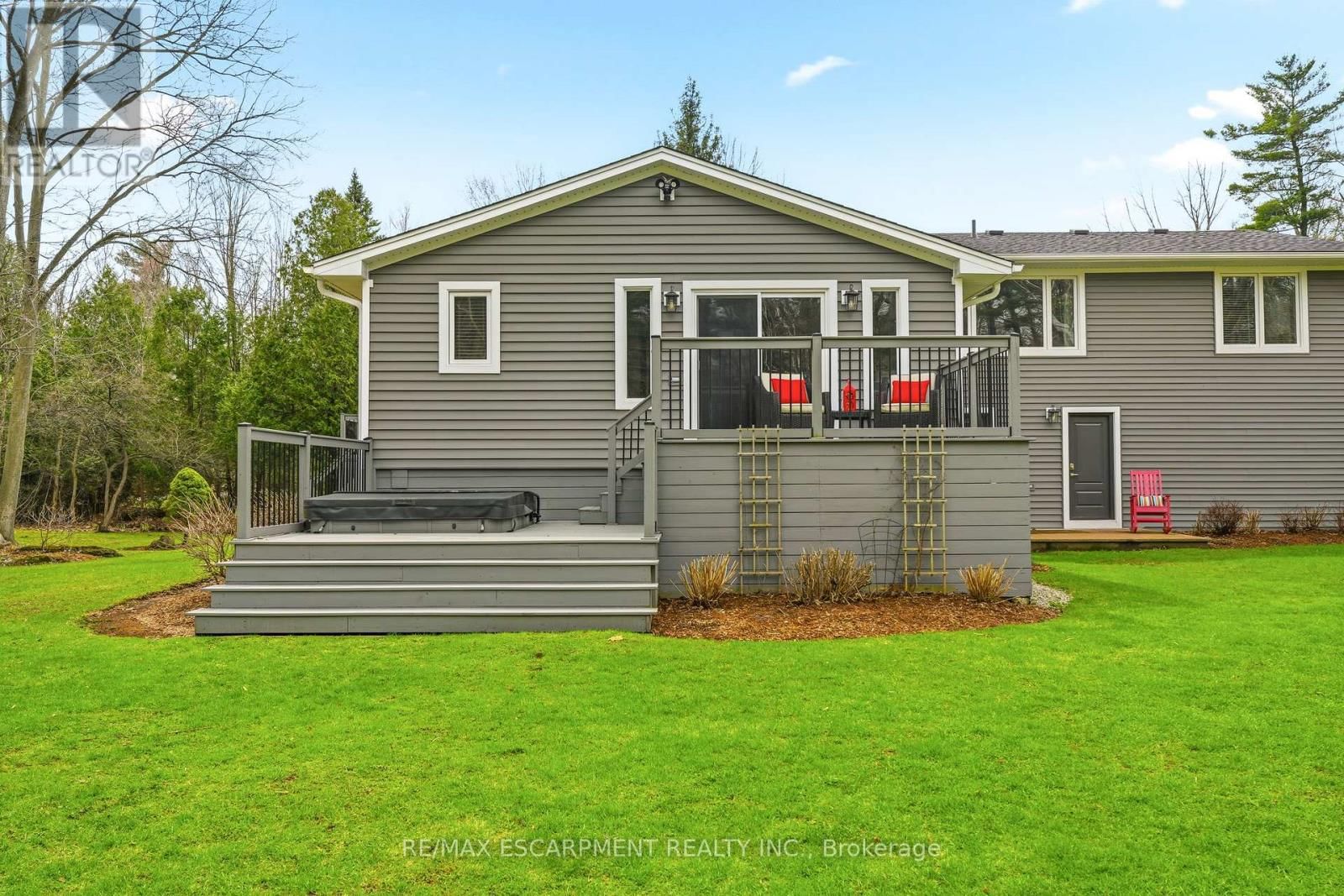 6685 MCNIVEN ROAD Image 44