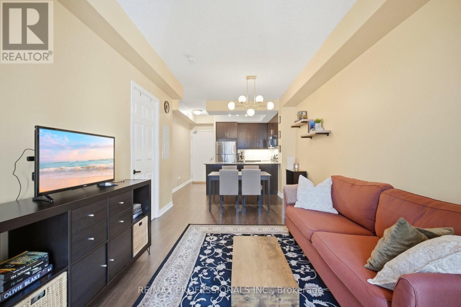 922 - 15 JAMES FINLAY WAY Image 17