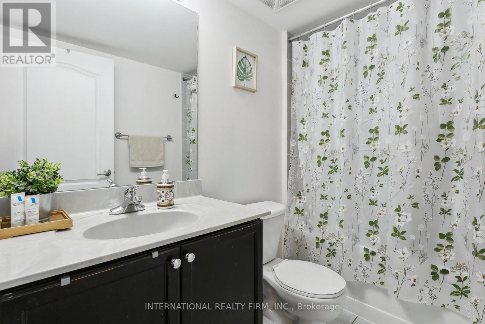 2113 - 6 DAYSPRING CIRCLE Image 15