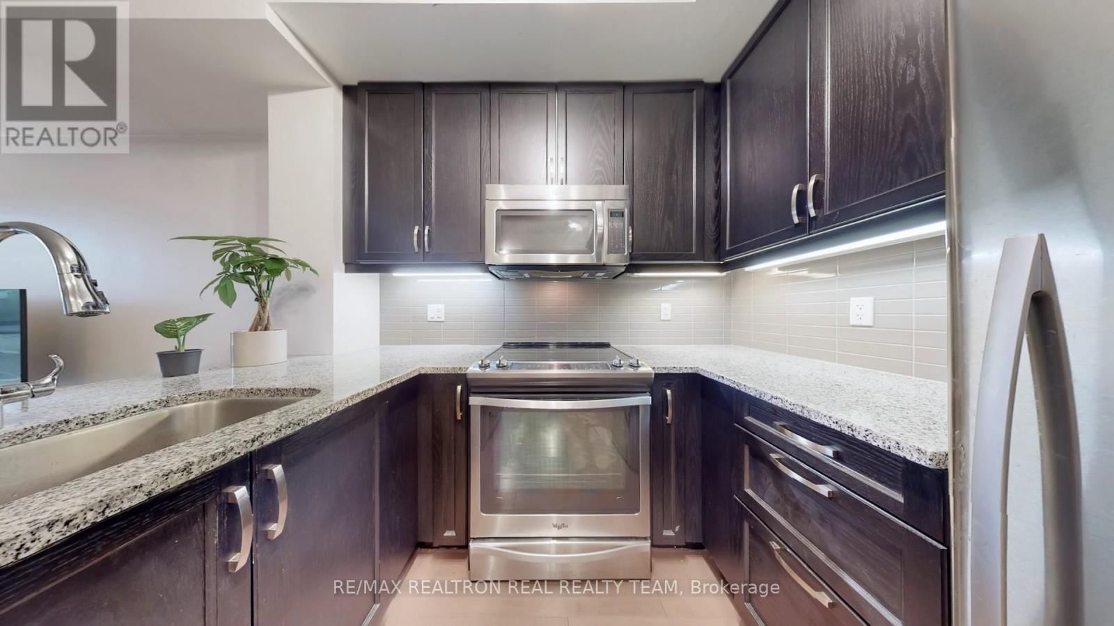 332 - 3170 ERIN MILLS PARKWAY Image 14