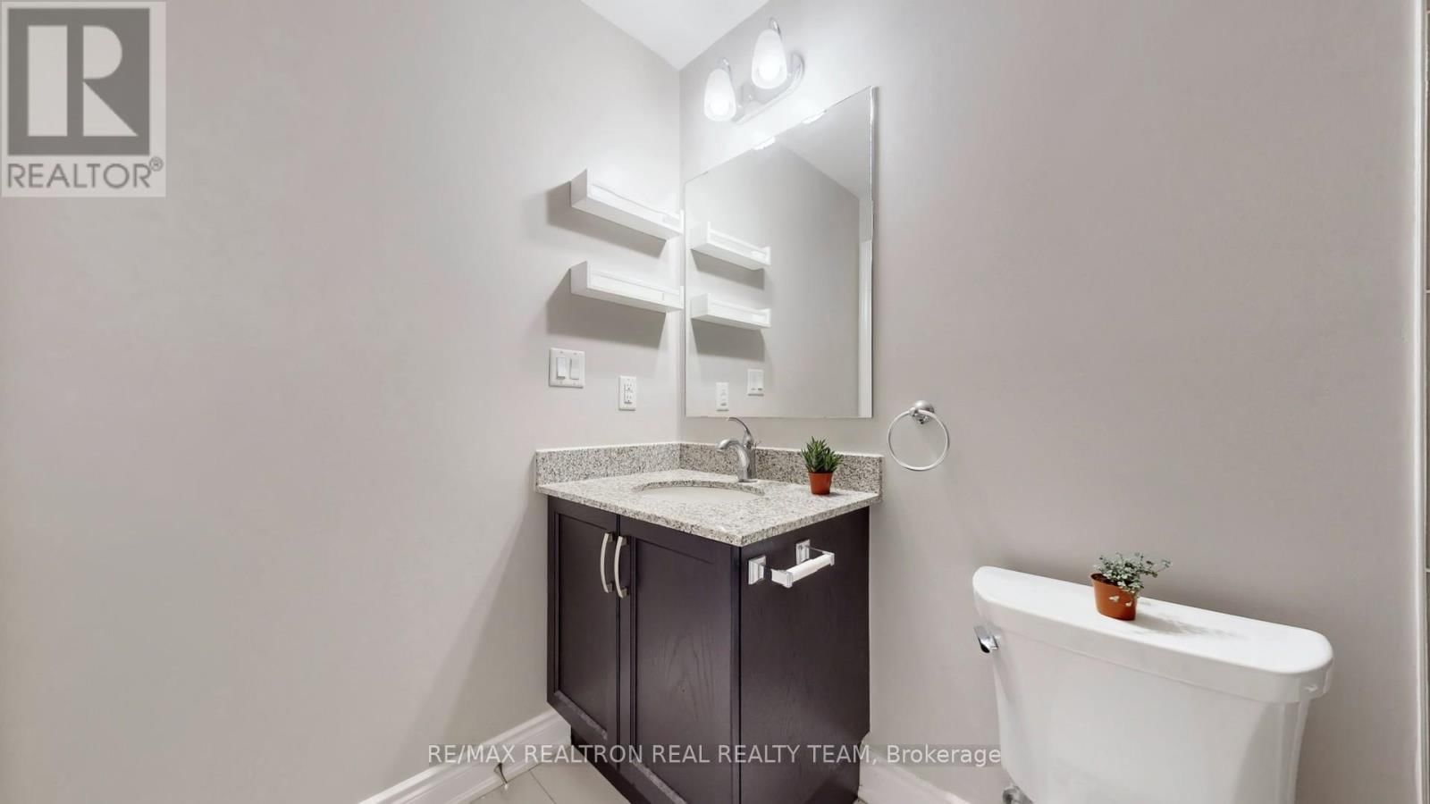 332 - 3170 ERIN MILLS PARKWAY Image 25