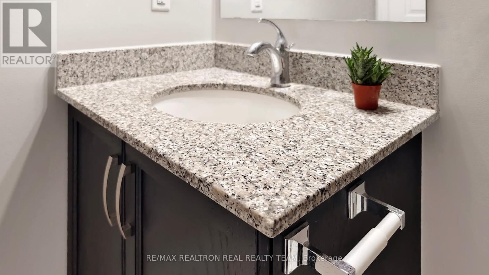 332 - 3170 ERIN MILLS PARKWAY Image 26